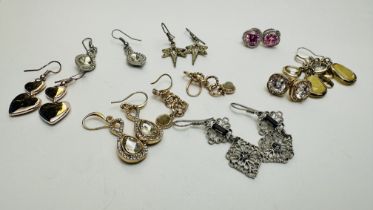 9 X VARIOUS PAIRS OF COSTUME JEWELLERY EARRINGS.