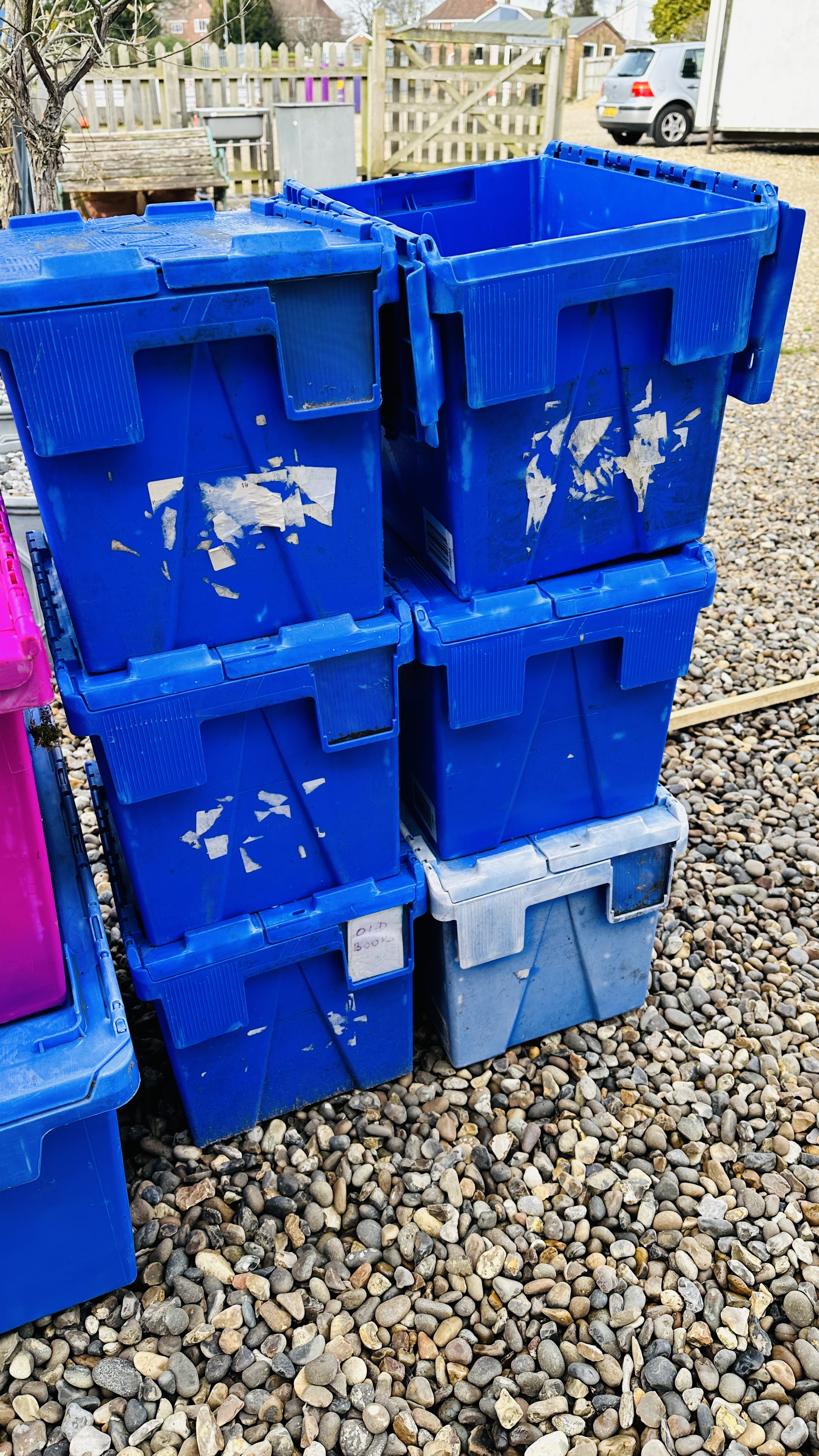 9 X HEAVY DUTY PLASTIC STORAGE BOXES (3 LARGE - 6 SMALL). - Image 4 of 4