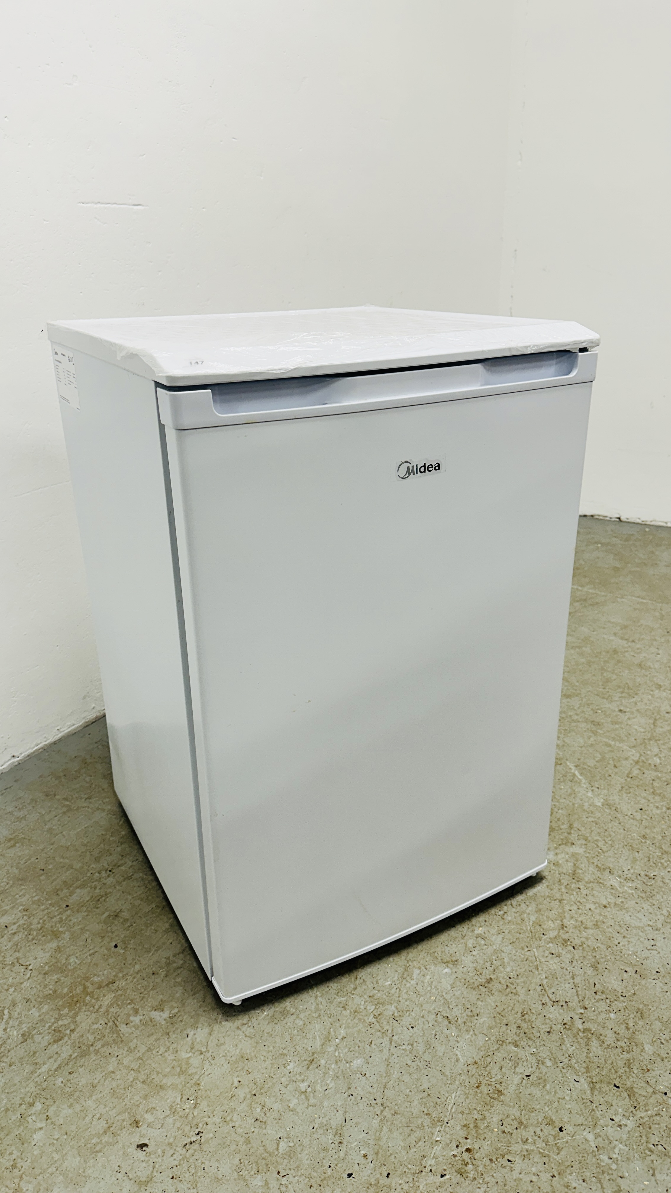 MEDIA UNDER COUNTER FRIDGE MODEL MDRD194FGF01 - SOLD AS SEEN.