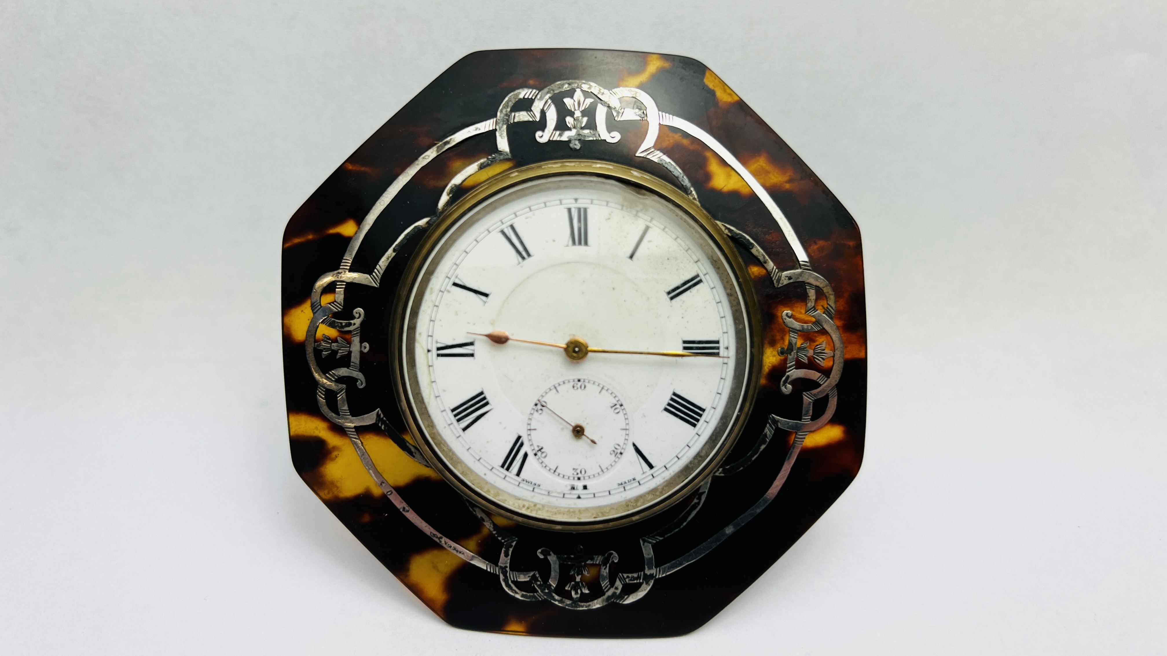 A SILVER INLAID TORTOISESHELL DRESSING TABLE CLOCK - W 8CM. - Image 2 of 10