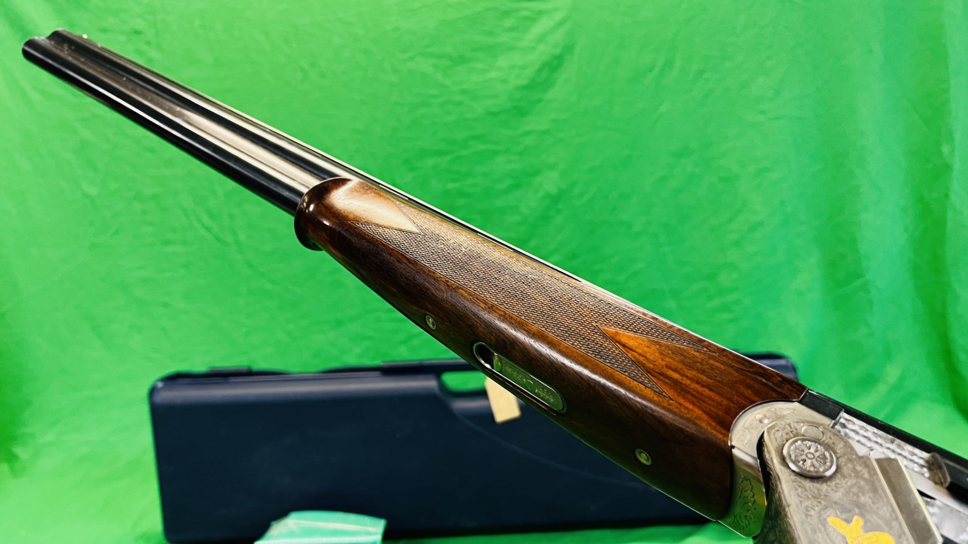 BERETTA 12 BORE OVER AND UNDER SHOTGUN #P26800B ULTRA LIGHT DELUXE MODEL, 28" MULTI CHOKE BARRELS, - Image 23 of 28