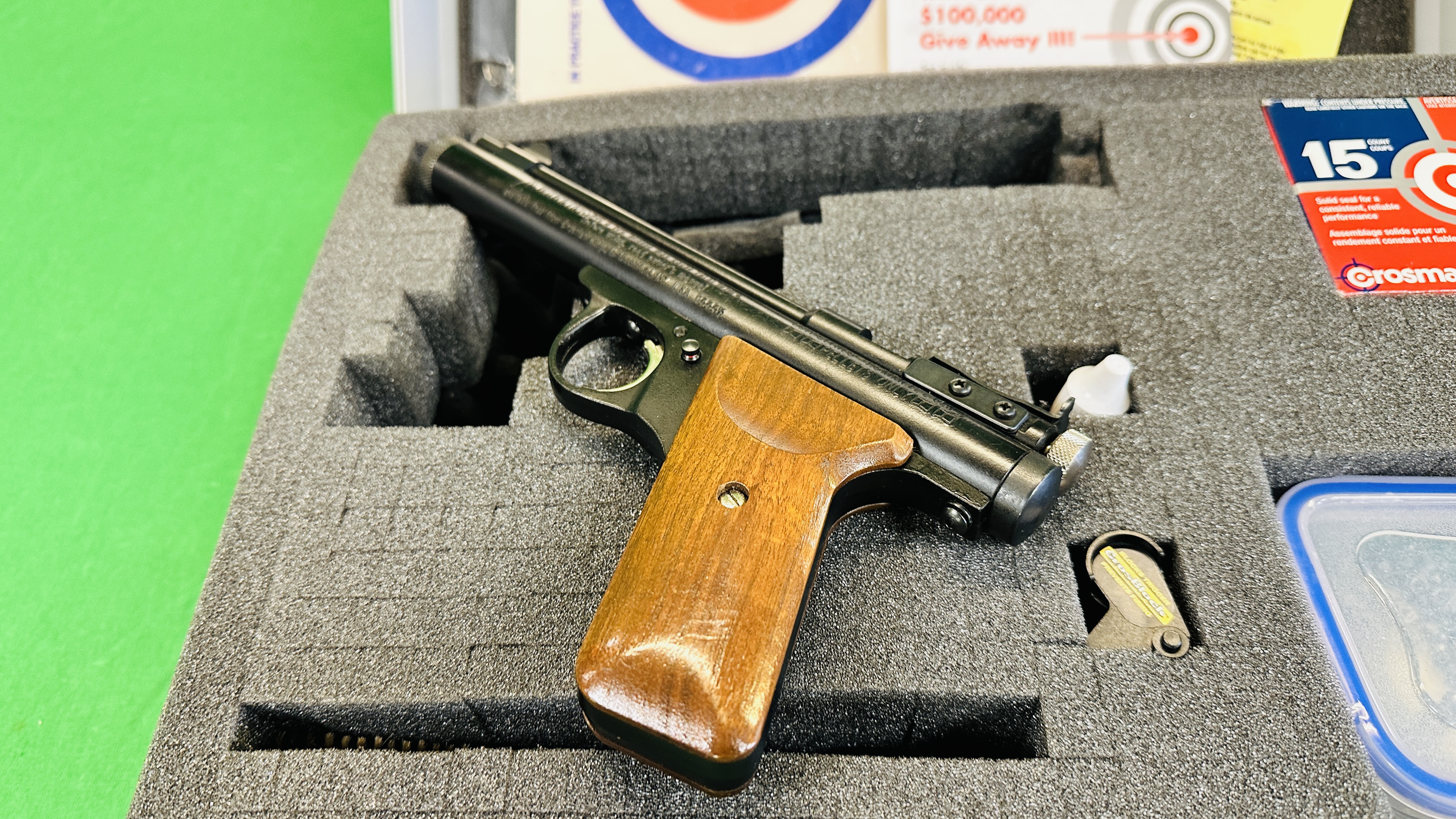 CROSMAN E9A Co2 AIR PISTOL . - Image 6 of 15