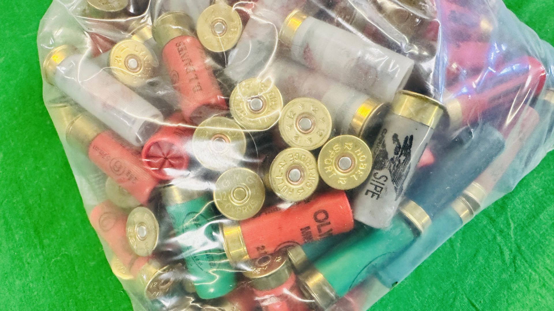 250 X MIXED 12 GAUGE CARTRIDGES - (TO BE COLLECTED IN PERSON BY LICENCE HOLDER ONLY - NO POSTAGE - - Bild 3 aus 5