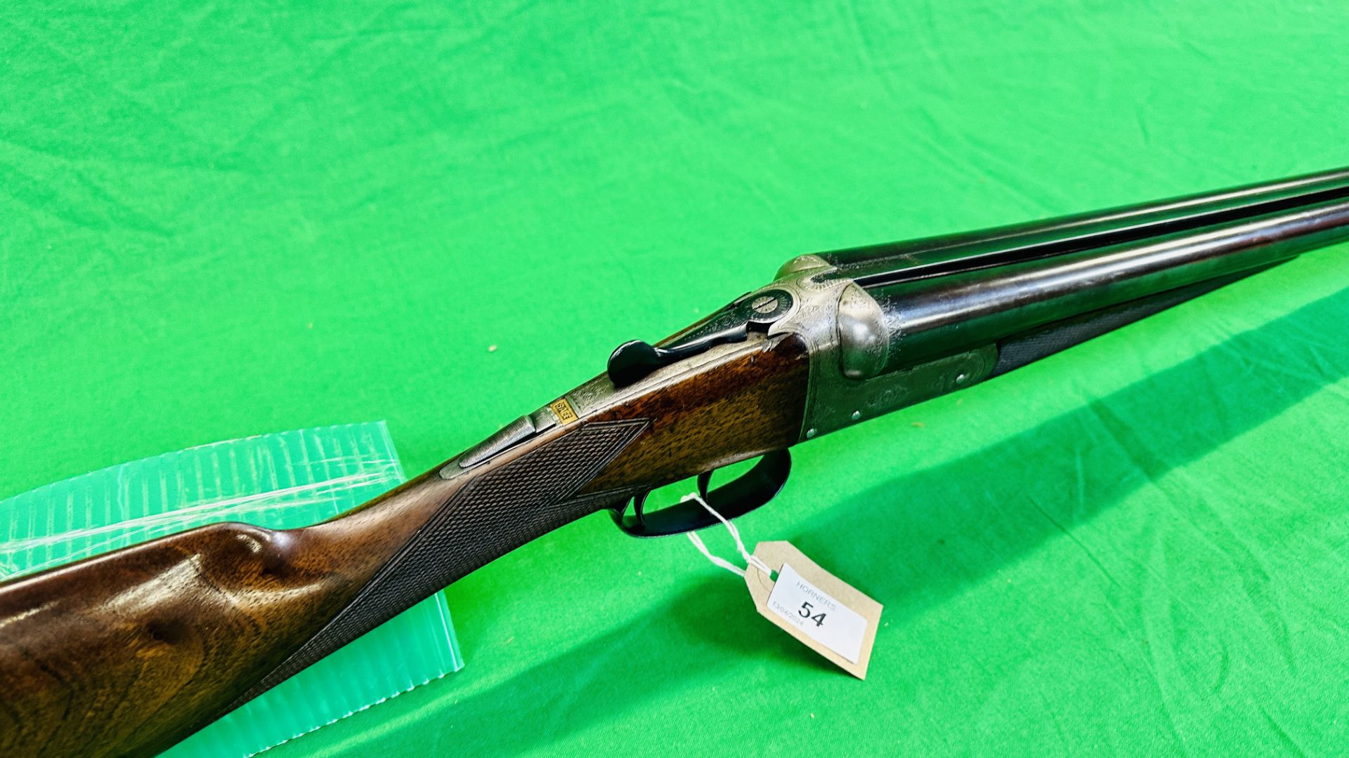 CHUBB 12 BORE SIDE BY SIDE SHOTGUN #1233 (BOXLOCK CYLINDER MECHANISM REPLACED), BSA BARRELS, - Image 5 of 16