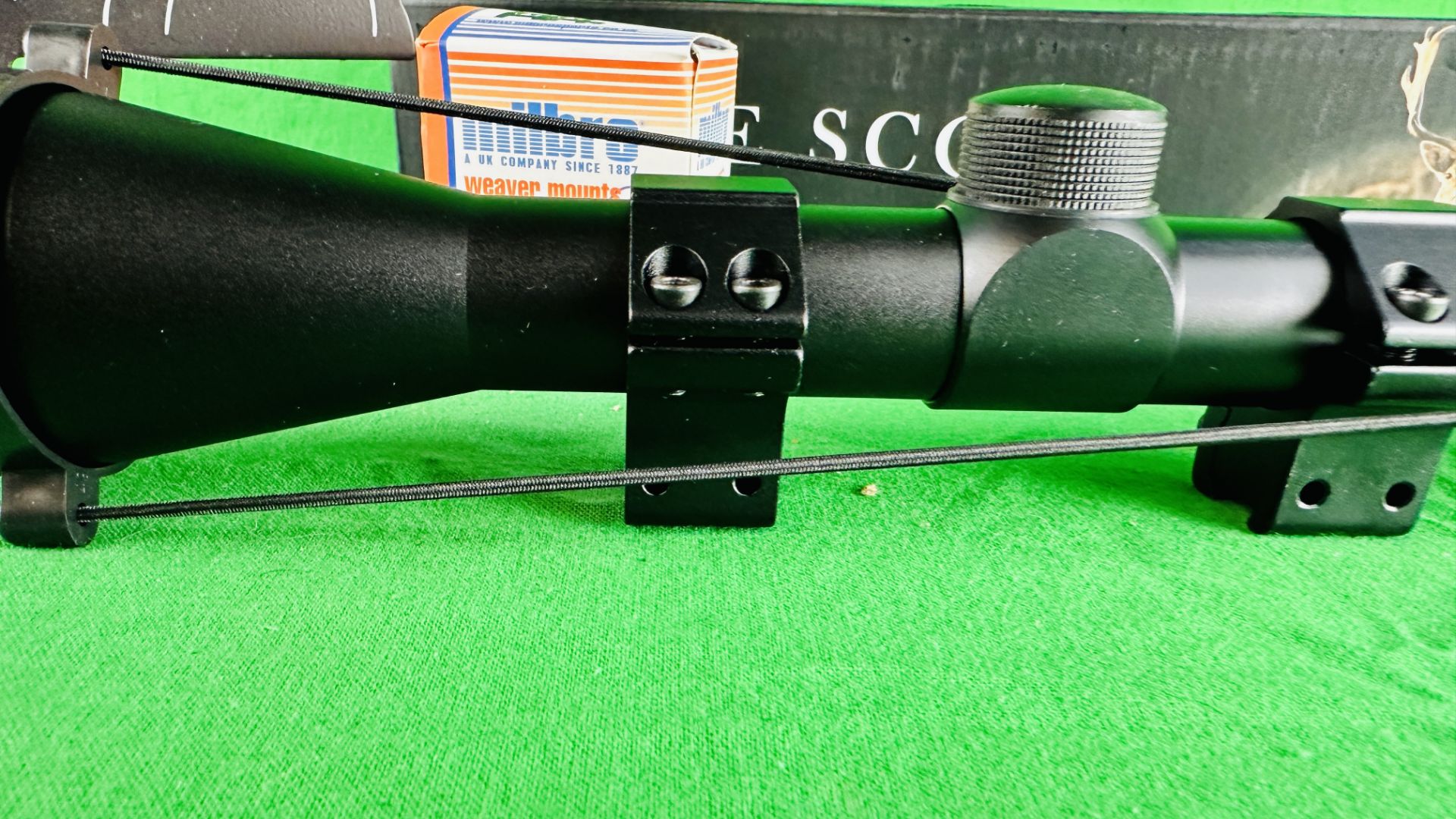 A KNOCK DOWN HOG TARGET & RIFLE SCOPE WITH MOUNTS - Image 4 of 8