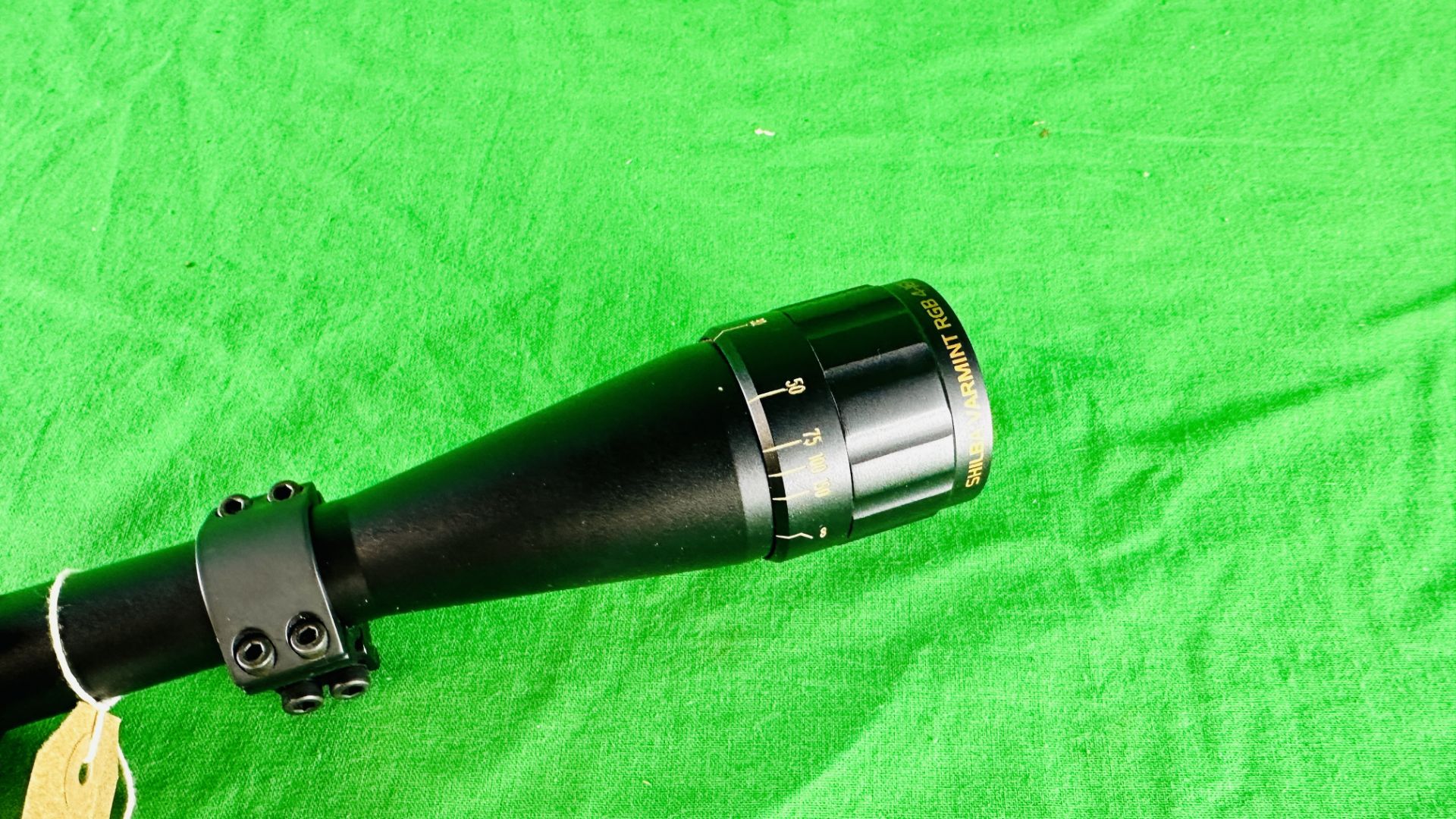 A SHILBA VARMINT RGB 4-16X40 SCOPE - Image 4 of 9