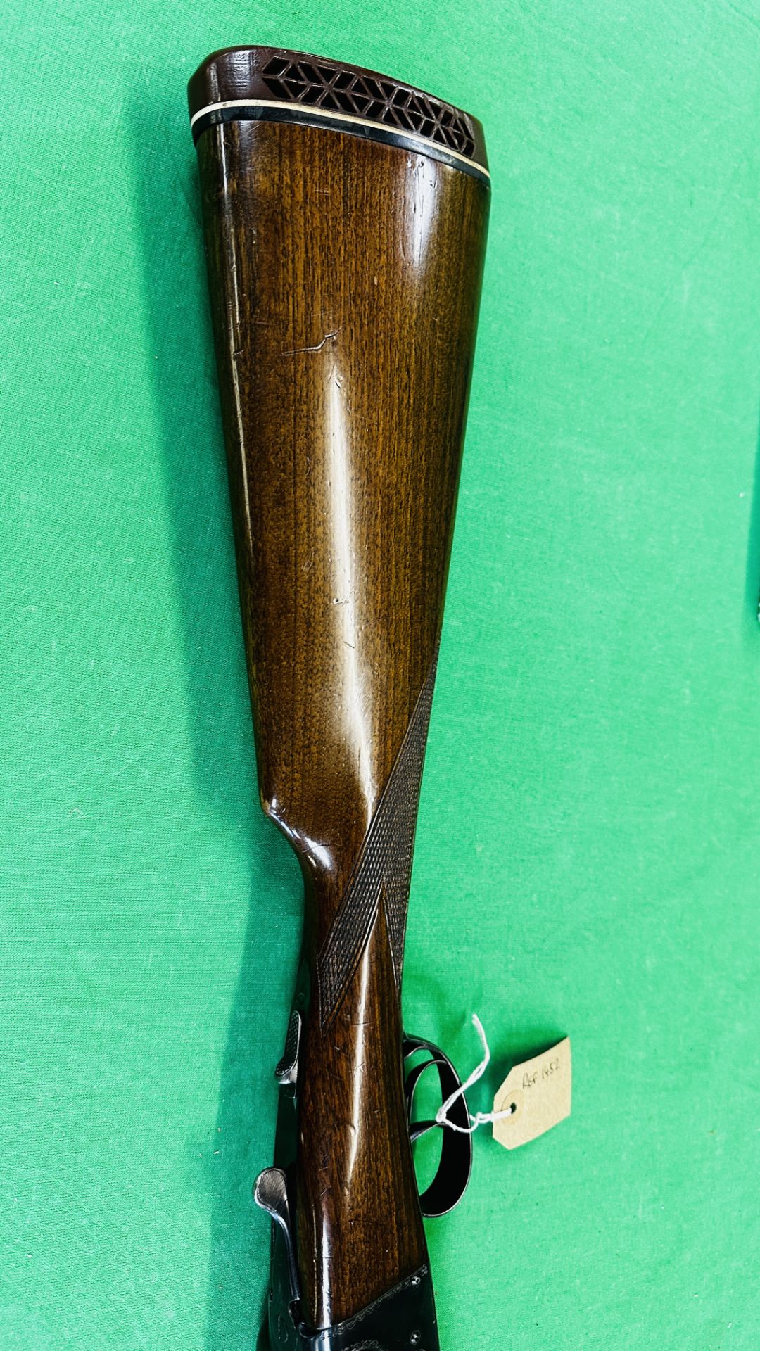 ZABALA 12 GAUGE SIDE BY SIDE SHOTGUN #192092 WITH GREEN PADDED GUN SLEEVE - (REF: 1452) - (ALL GUNS - Bild 3 aus 16