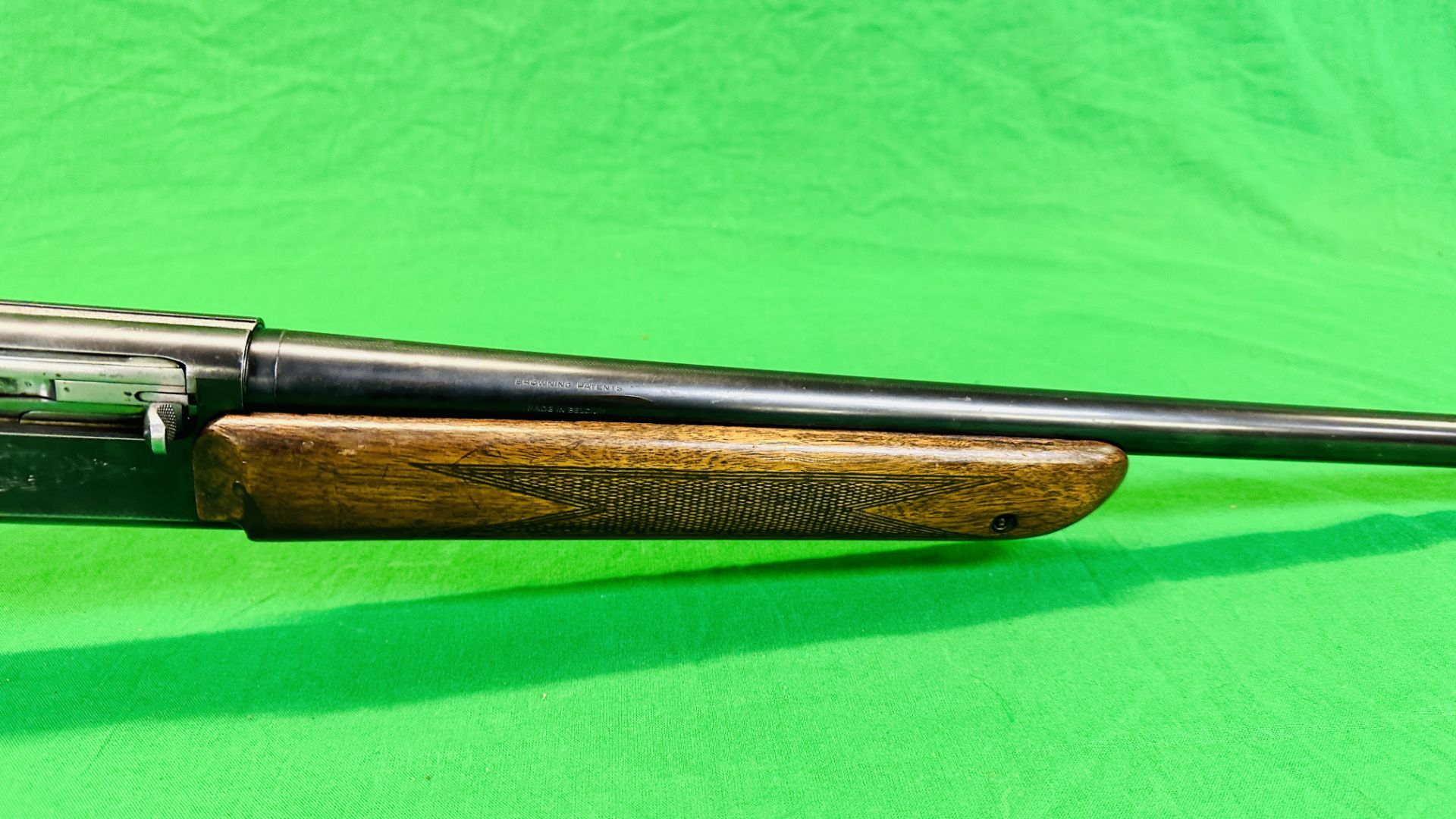 FABRIQUE 12 BORE SELF LOADING TWO SHOT SHOTGUN MODEL "DOUBLE TWO" #C15379 25 INCH BARREL ¼ CHOKE - - Image 12 of 21