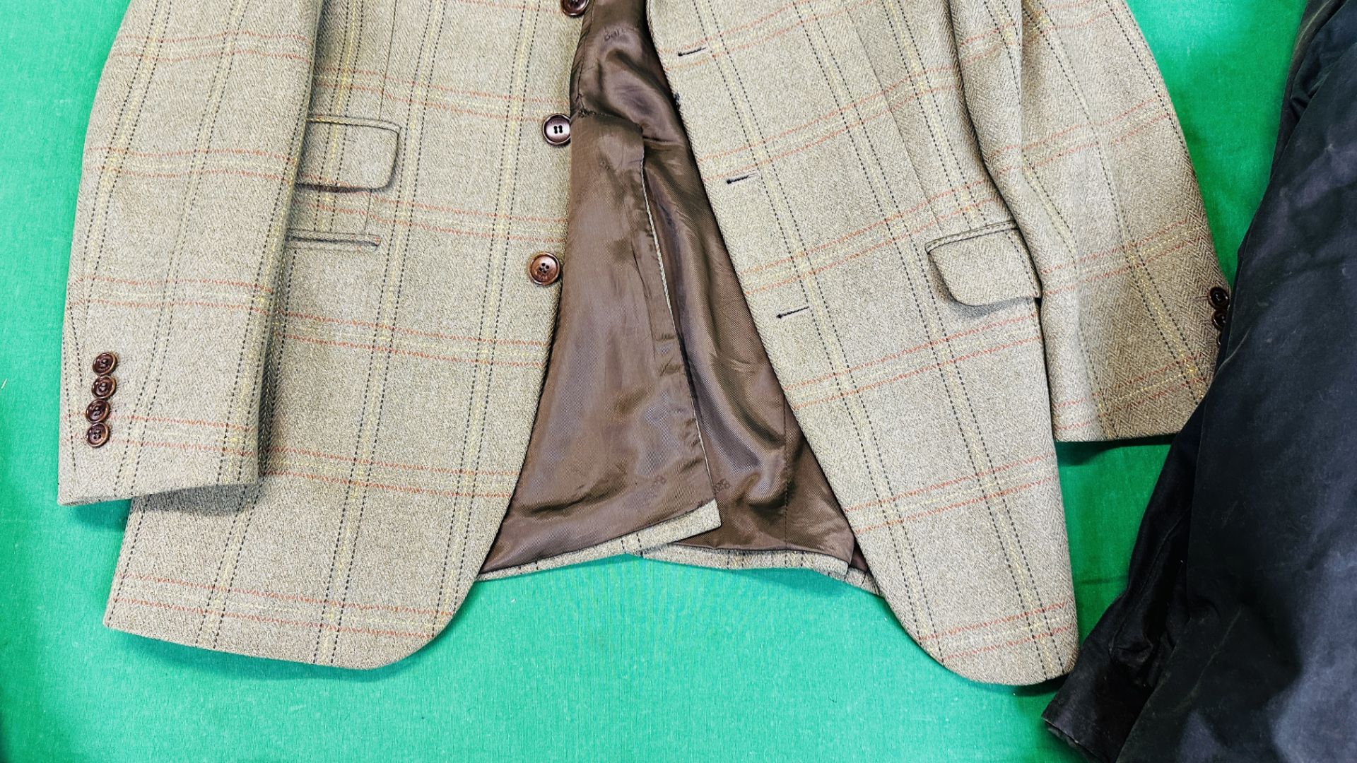 FIVE GENTS JACKETS TO INCLUDE BARBOUR TWEED JACKET, P.G. - Image 15 of 17
