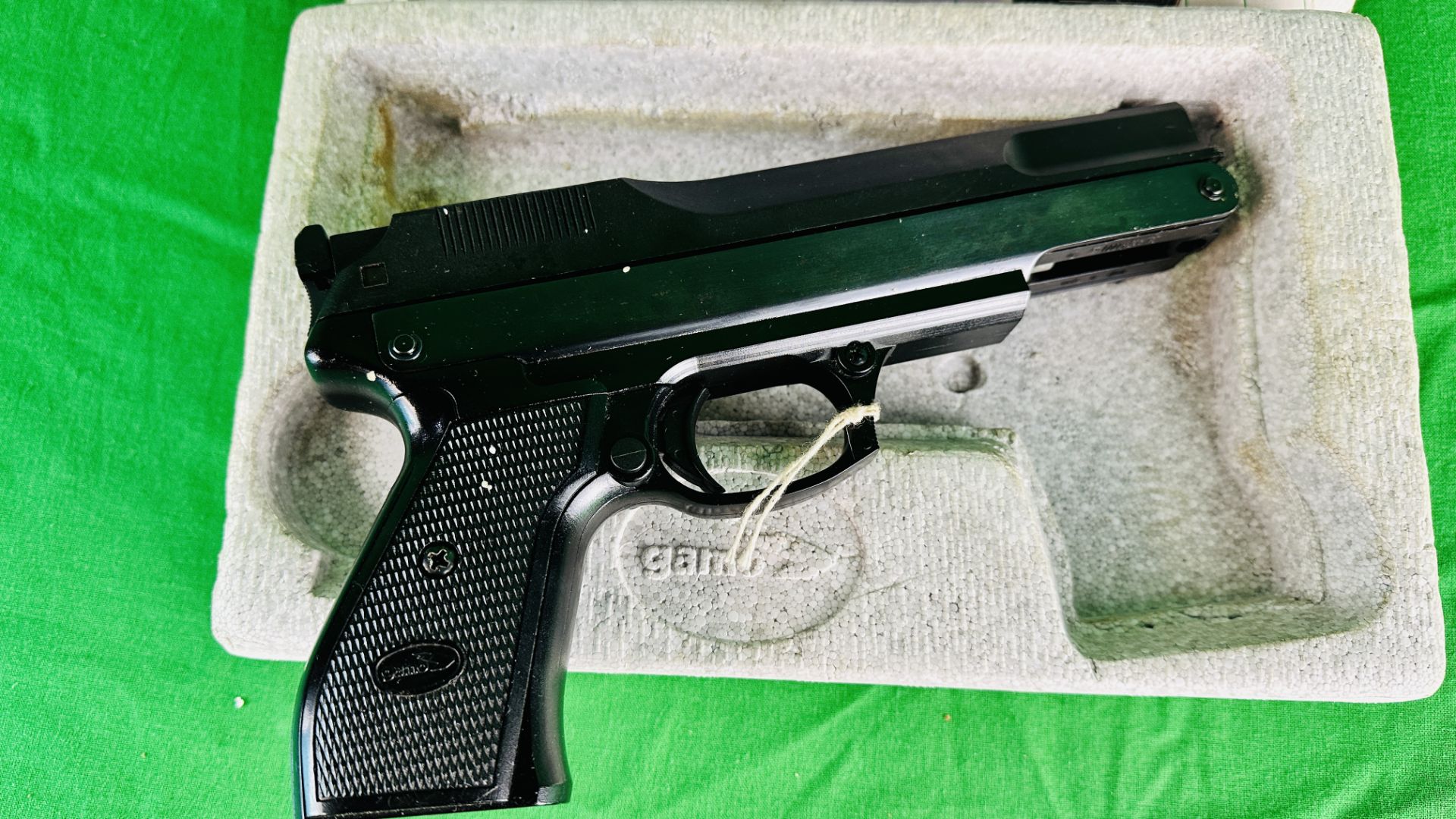 BOXED GAMO PR-15 .177 AIR PISTOL AND . - Image 8 of 9