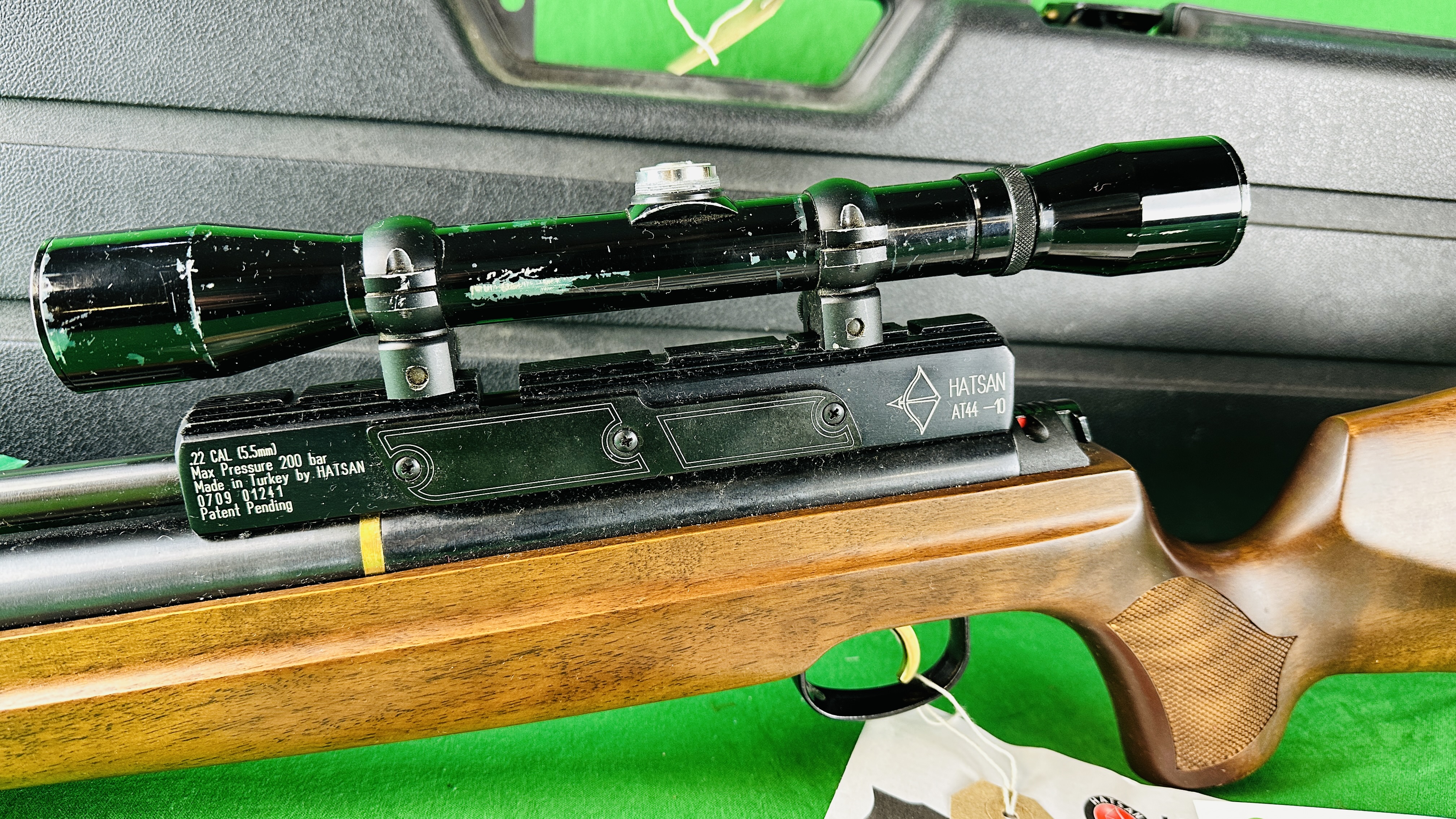 HATSAN AT44-10 PCP MULTI SHOT SIDE LEVER AIR RIFLE, COMPLETE WITH TWO 10 SHOT MAGAZINES, - Image 13 of 17