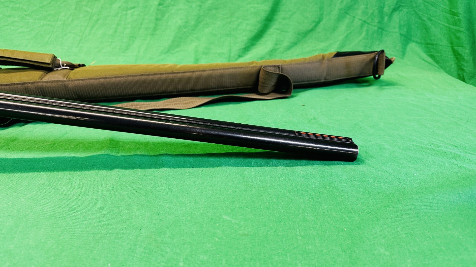 ZABALA 12 GAUGE SIDE BY SIDE SHOTGUN #192092 WITH GREEN PADDED GUN SLEEVE - (REF: 1452) - (ALL GUNS - Bild 9 aus 16