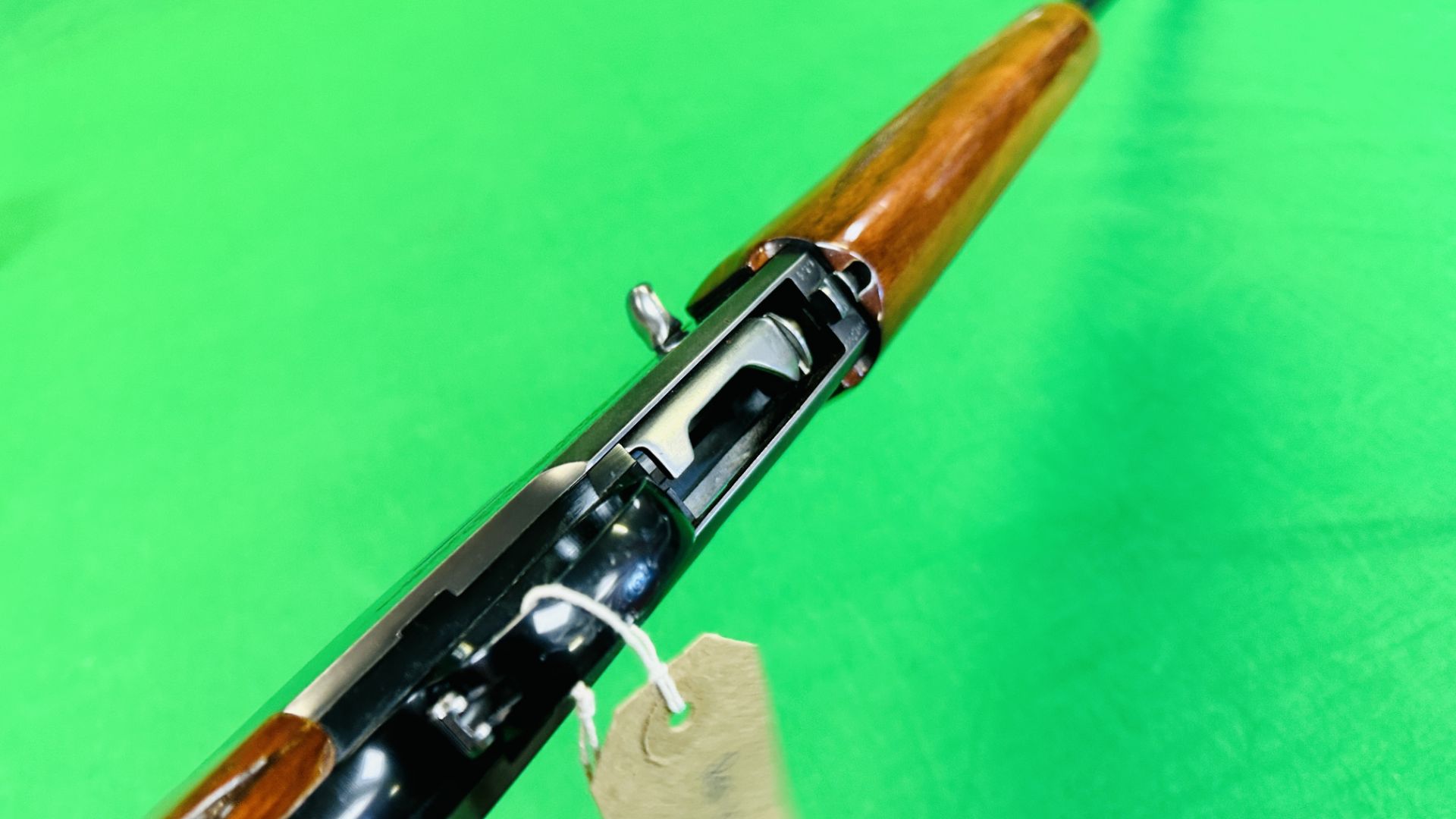 FABRIQUE 12 BORE SELF LOADING TWO SHOT SHOTGUN MODEL "DOUBLE TWO" #C23651 29 INCH BARREL VENTILATED - Image 13 of 15