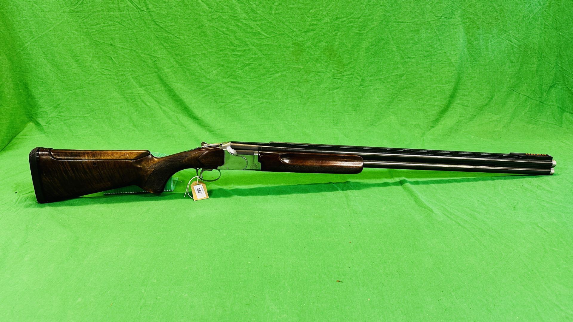 WINCHESTER MODEL 8500 TRAP 12 GAUGE OVER AND UNDER SHOTGUN 32 INCH MULTI CHOKE BARRELS WITH SET OF