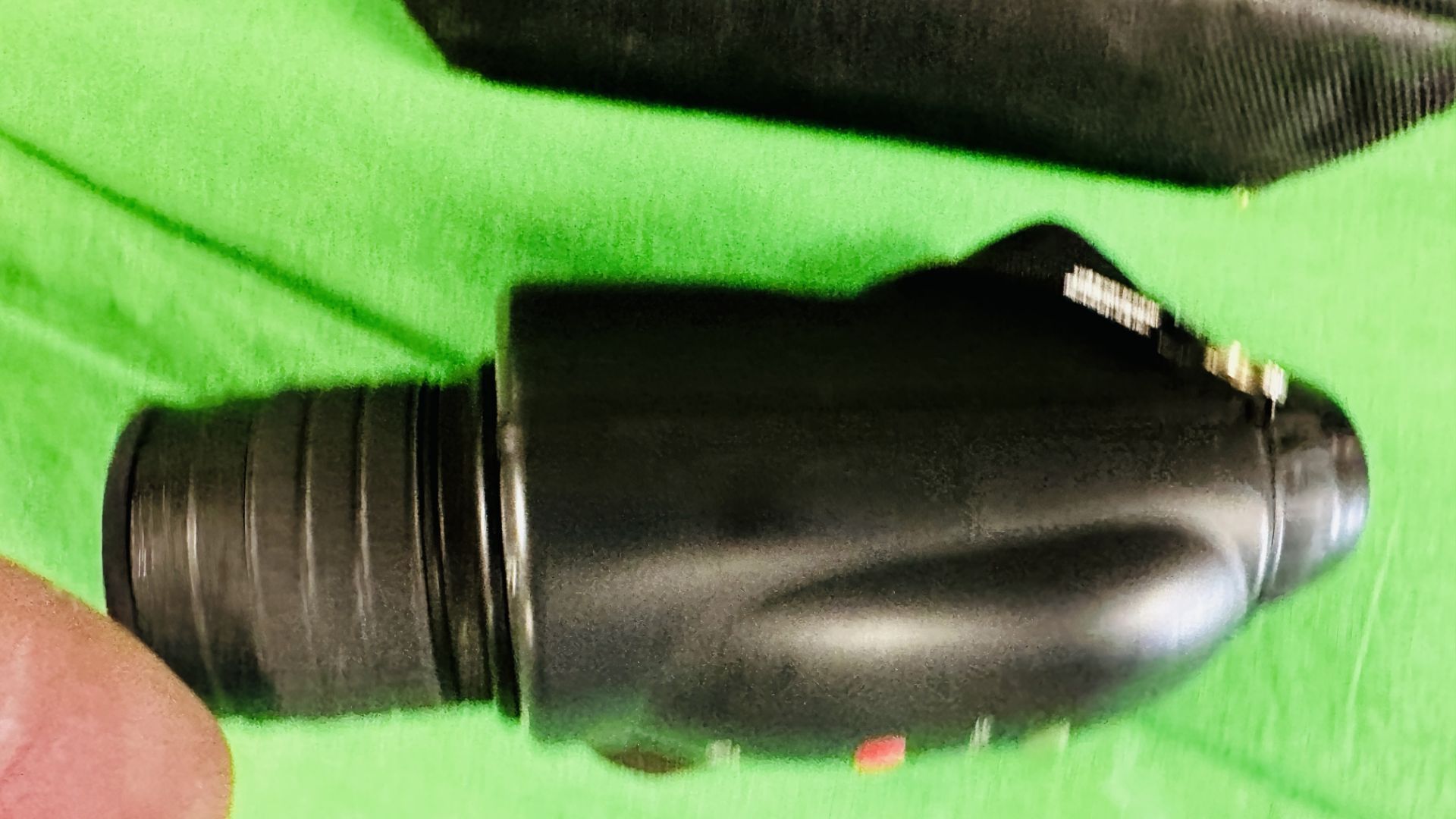 A NEWCON NIGHT VISION SCOPE IN CASE. - Image 2 of 5