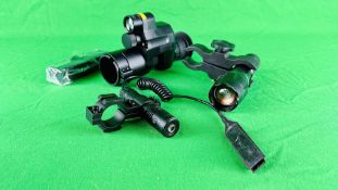 PARD DIGITAL NIGHT VISION SCOPE MODEL NV007V COMPLETE WITH CHARGER PLUS WESLITE RED LIGHT TORCH.
