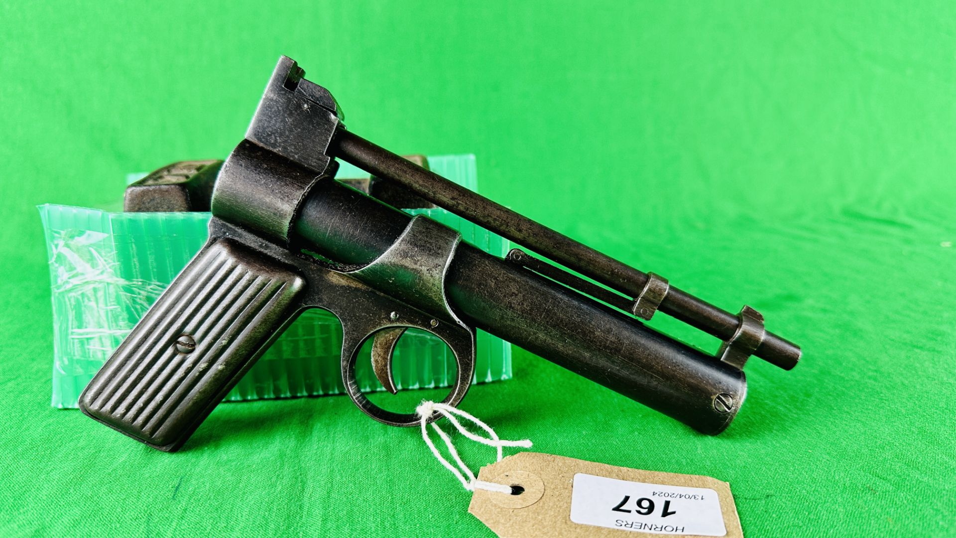 VINTAGE WEBLEY JUNIOR .