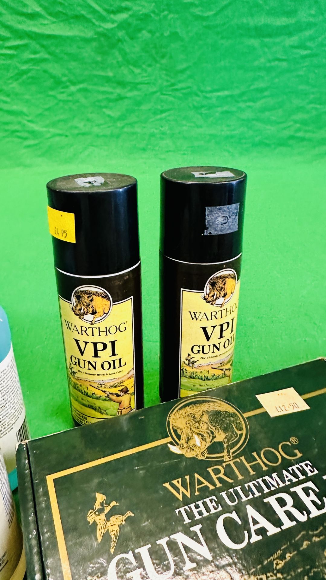 14 VARIOUS GUN CLEANING PRODUCTS TO INCLUDE 2 X WARTHOG UPI OIL, LEAD OUT LEAD REMOVAL SOLUTION, - Image 6 of 8