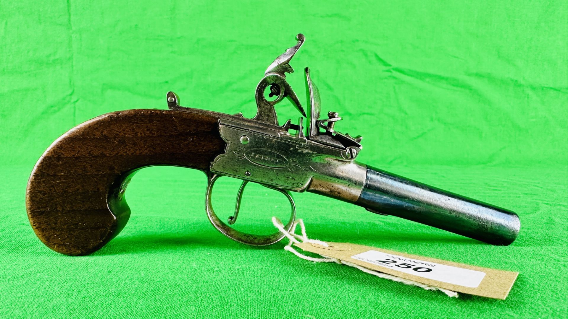 A GOOD QUALITY ENGLISH ANTIQUE SPENCER OF LONDON FLINTLOCK PISTOL WITH DETACHABLE BARREL,