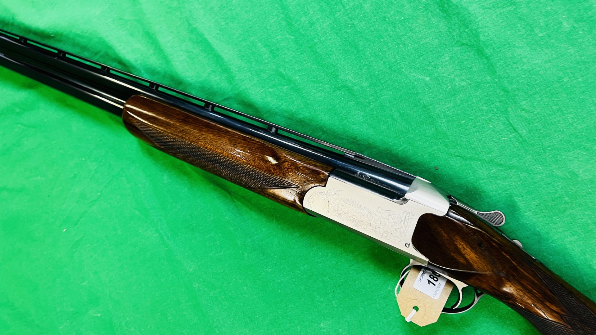 MIROKU 12 BORE OVER AND UNDER SHOTGUN MODEL 3000, #63017PW, 28" MULTI CHOKE BARRELS, - Image 15 of 23