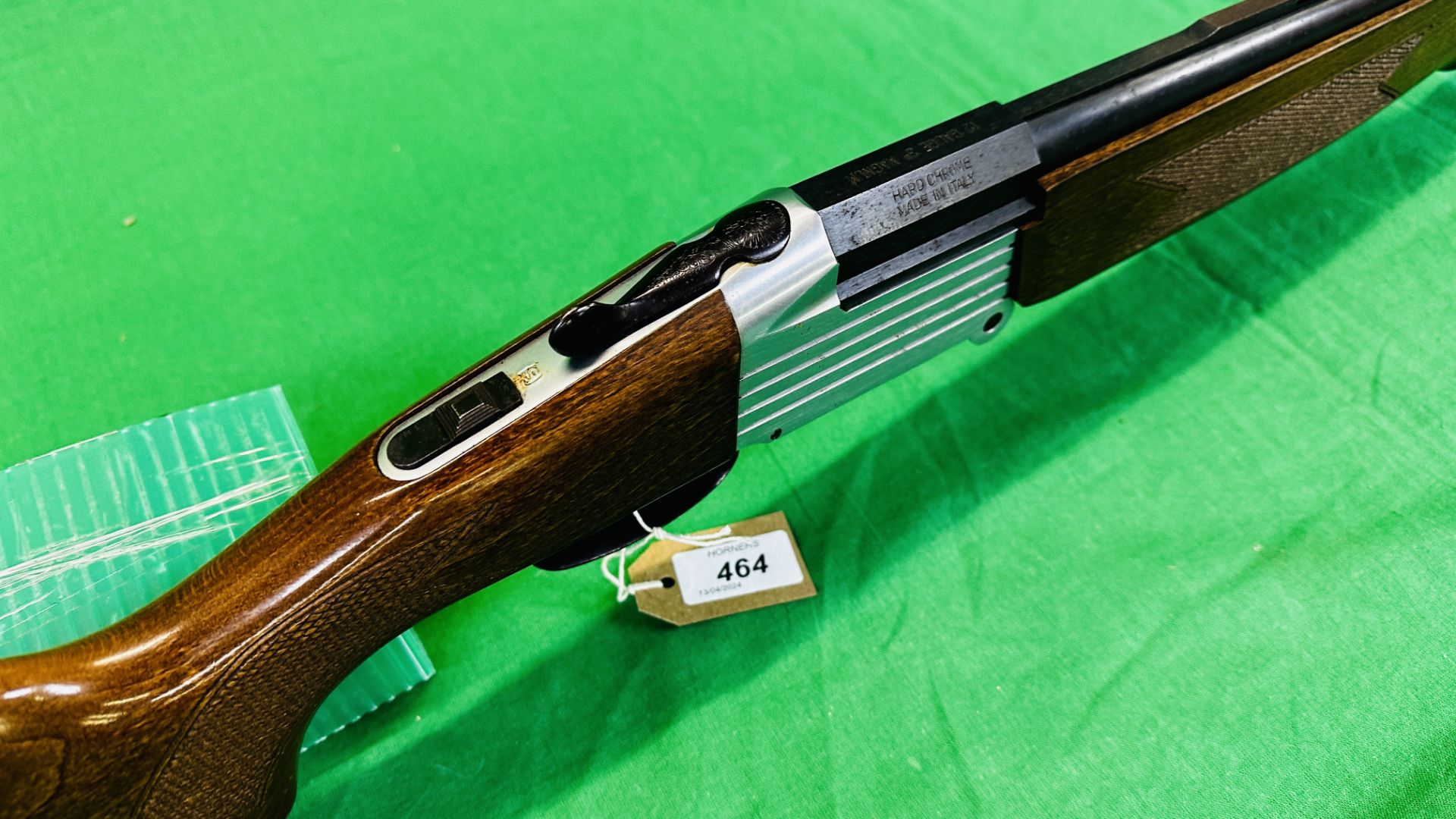 INVESTARM 12 BORE OVER AND UNDER SHOTGUN 28" BARRELS, - Image 4 of 13