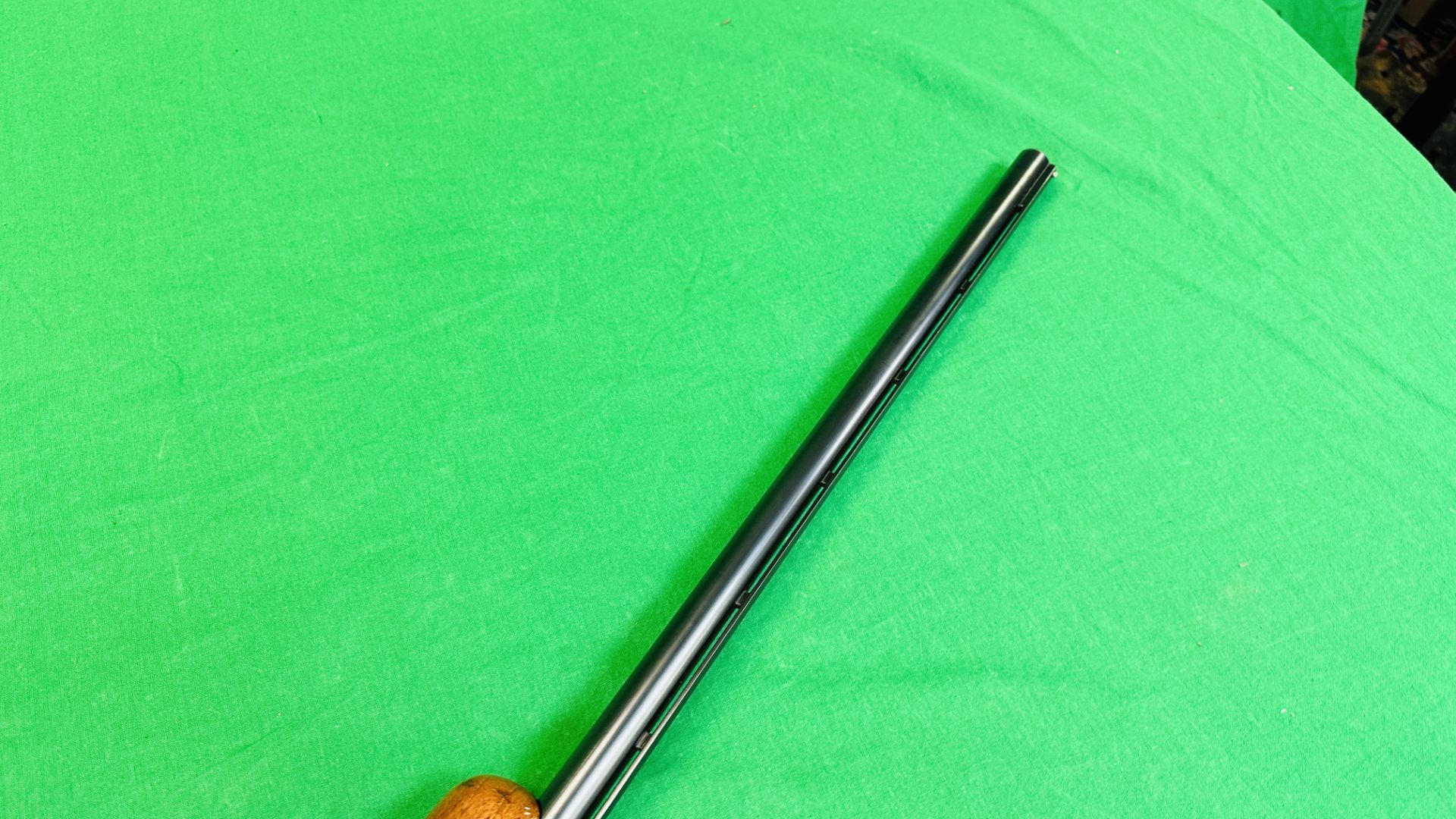 FABRIQUE 12 BORE SELF LOADING TWO SHOT SHOTGUN MODEL "DOUBLE TWO" #C23651 29 INCH BARREL VENTILATED - Image 12 of 15