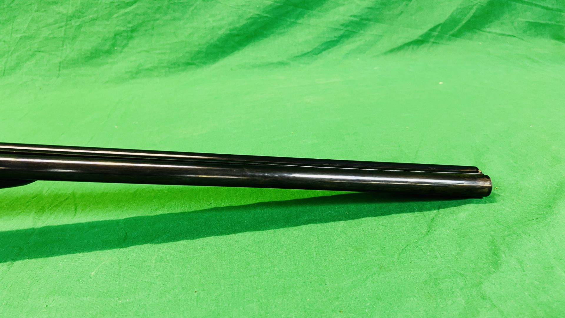 MIDLAND 12 BORE SIDE BY SIDE SHOTGUN, #105959, SIDE LOCK 25" BARRELS, FULL CHOKE 14", - Image 9 of 28