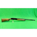 WINCHESTER 12 BORE SEMI AUTO 3 SHOT SHOTGUN #N960458 MULTI CHOKE 28" BARRELS - (REF: 1376) - (ALL