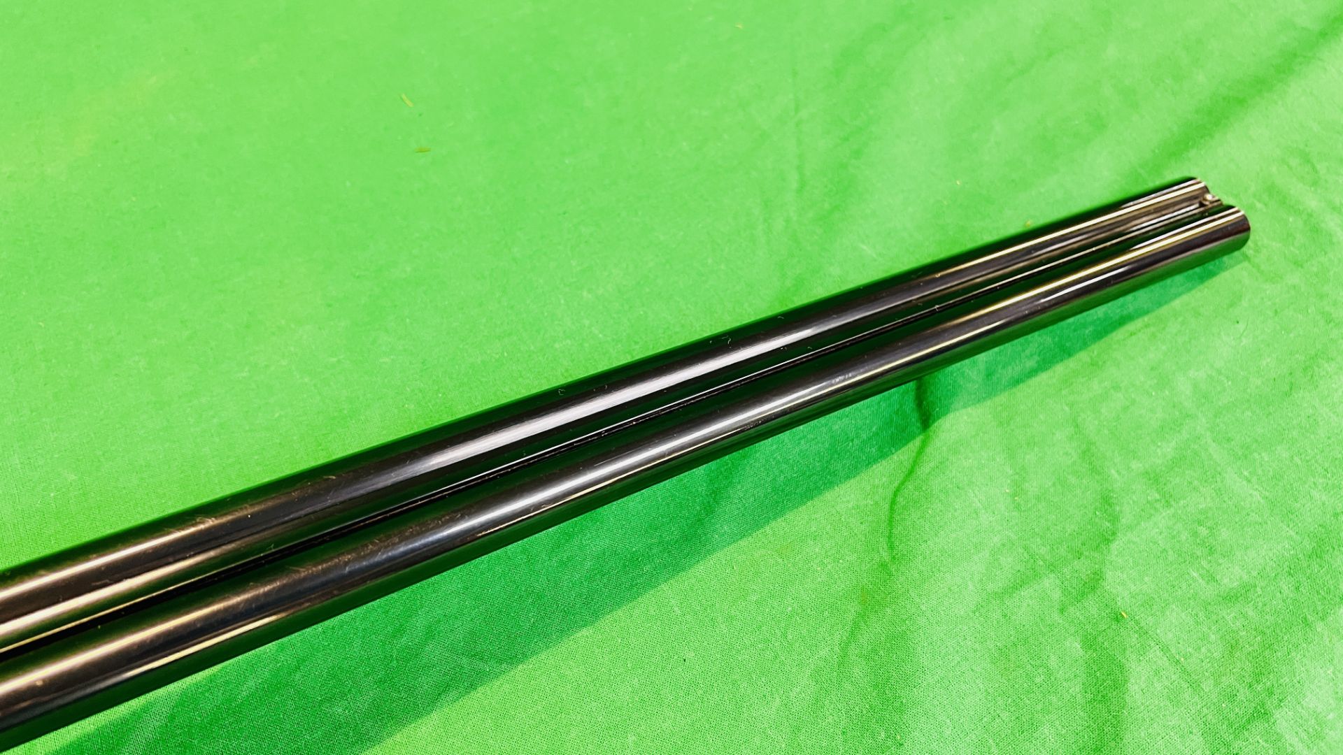 GUNMARK 20 BORE SIDE BY SIDE, SIDELOCK SHOTGUN #16427, 27" BARRELS, EJECTOR, - Image 9 of 25