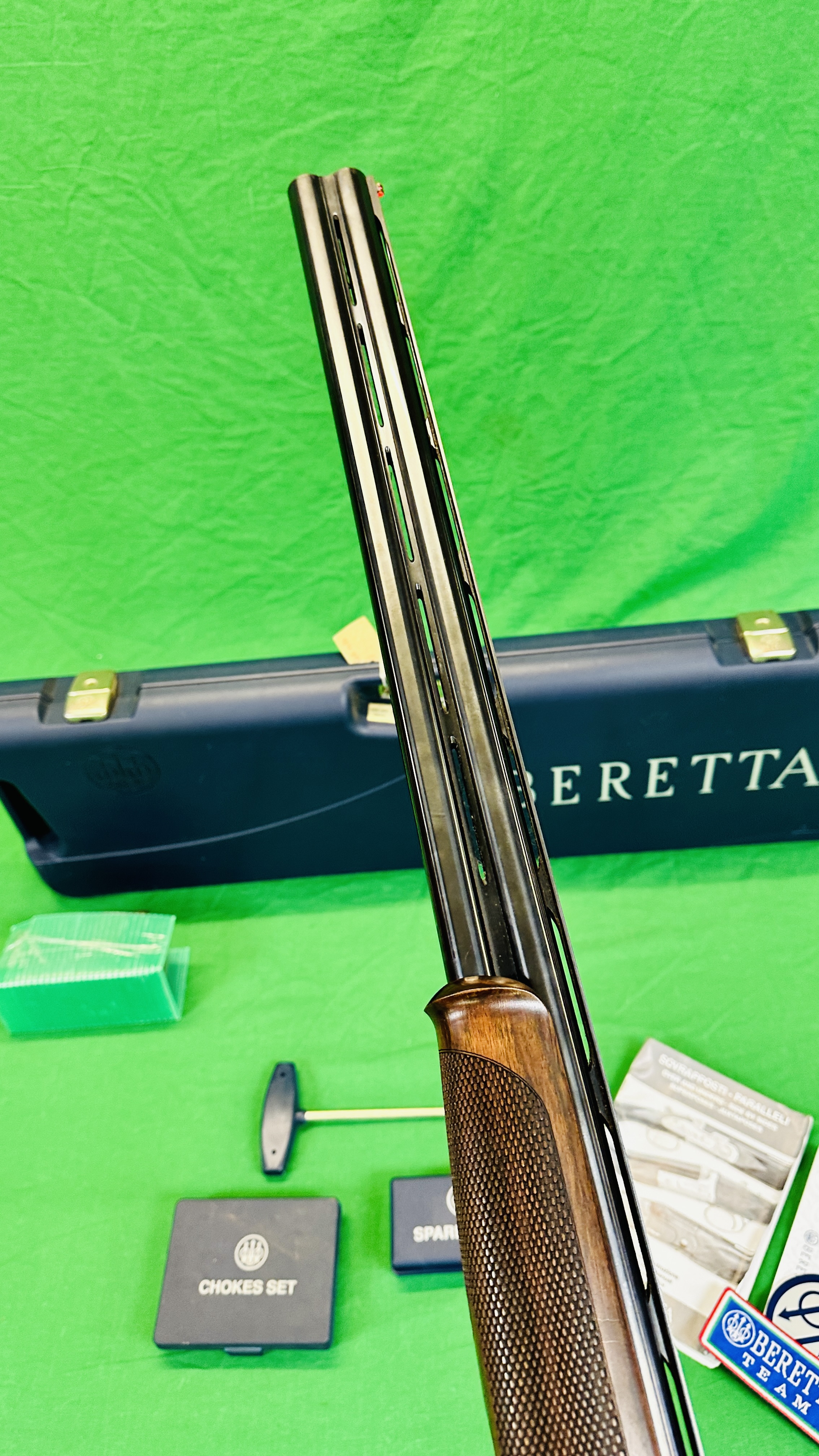 BERETTA 12 BORE OVER AND UNDER SHOTGUN, MODEL 682 GOLD E, - Image 18 of 35