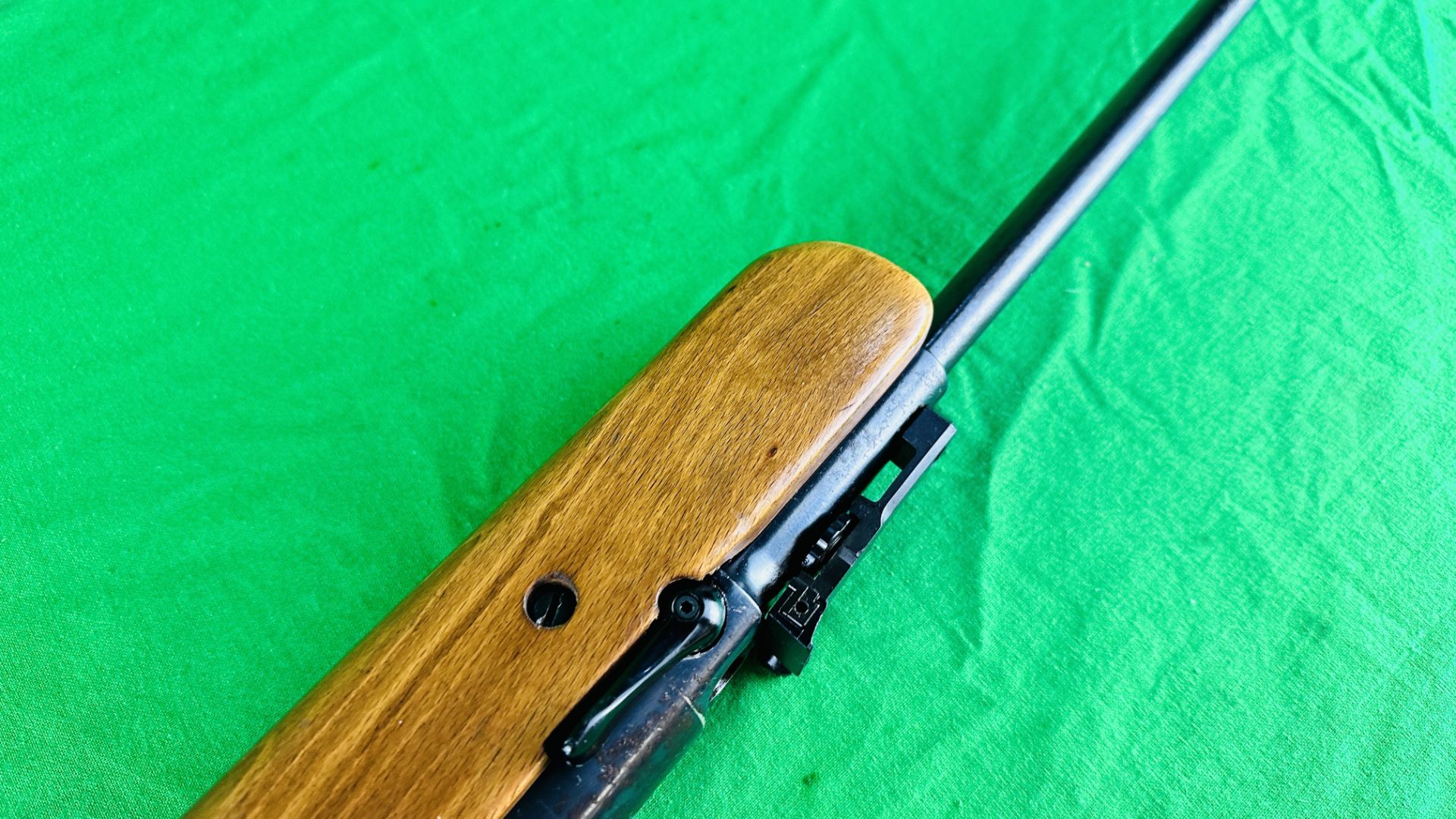 BSA .22 CALIBRE MKV UNDER LEVER AIR RIFLE SERIAL No. - Bild 9 aus 11