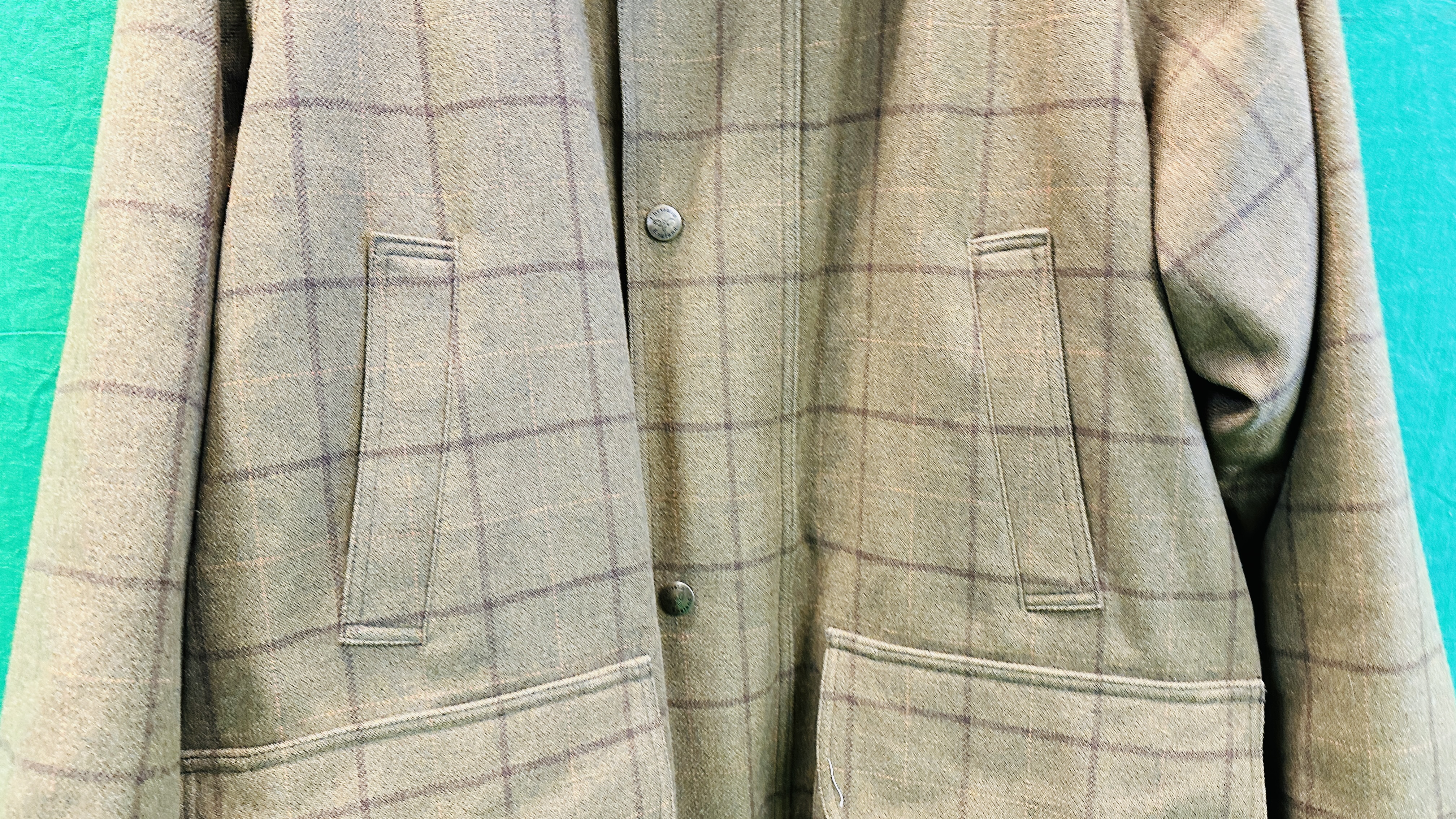 CHRYSALIS THE CHILTERN SIZE L TWEED JACKET. - Image 4 of 6