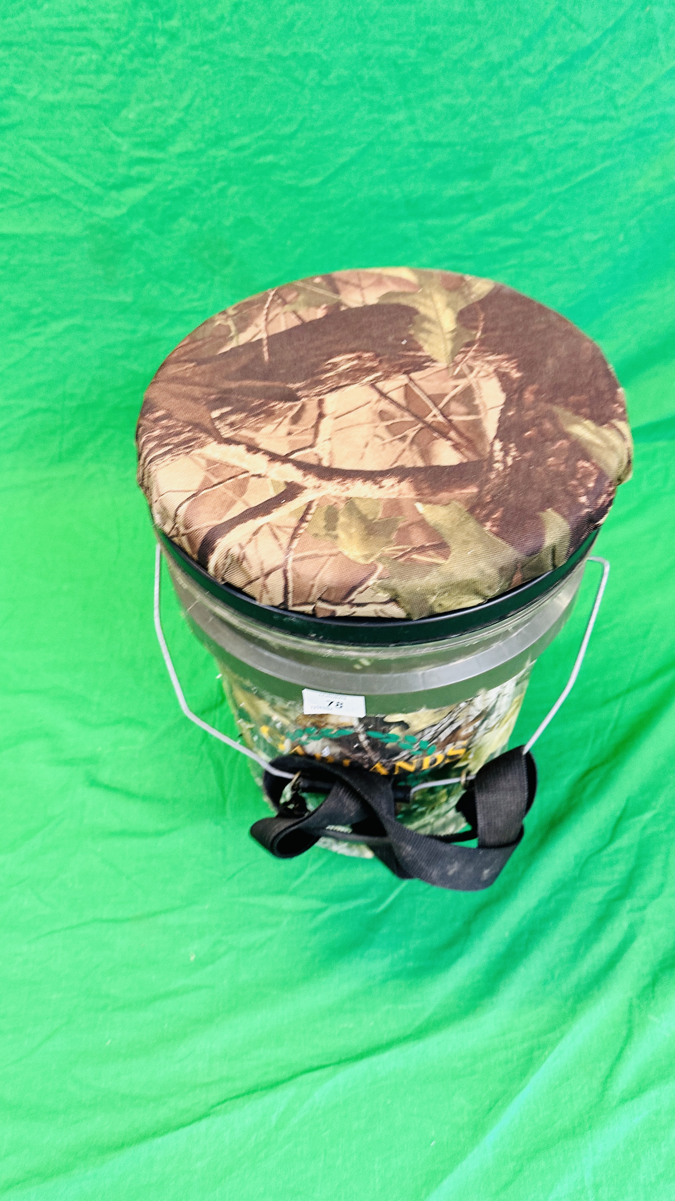 GARLANDS CAMO SHOOTING SEAT BUCKET - Image 2 of 4