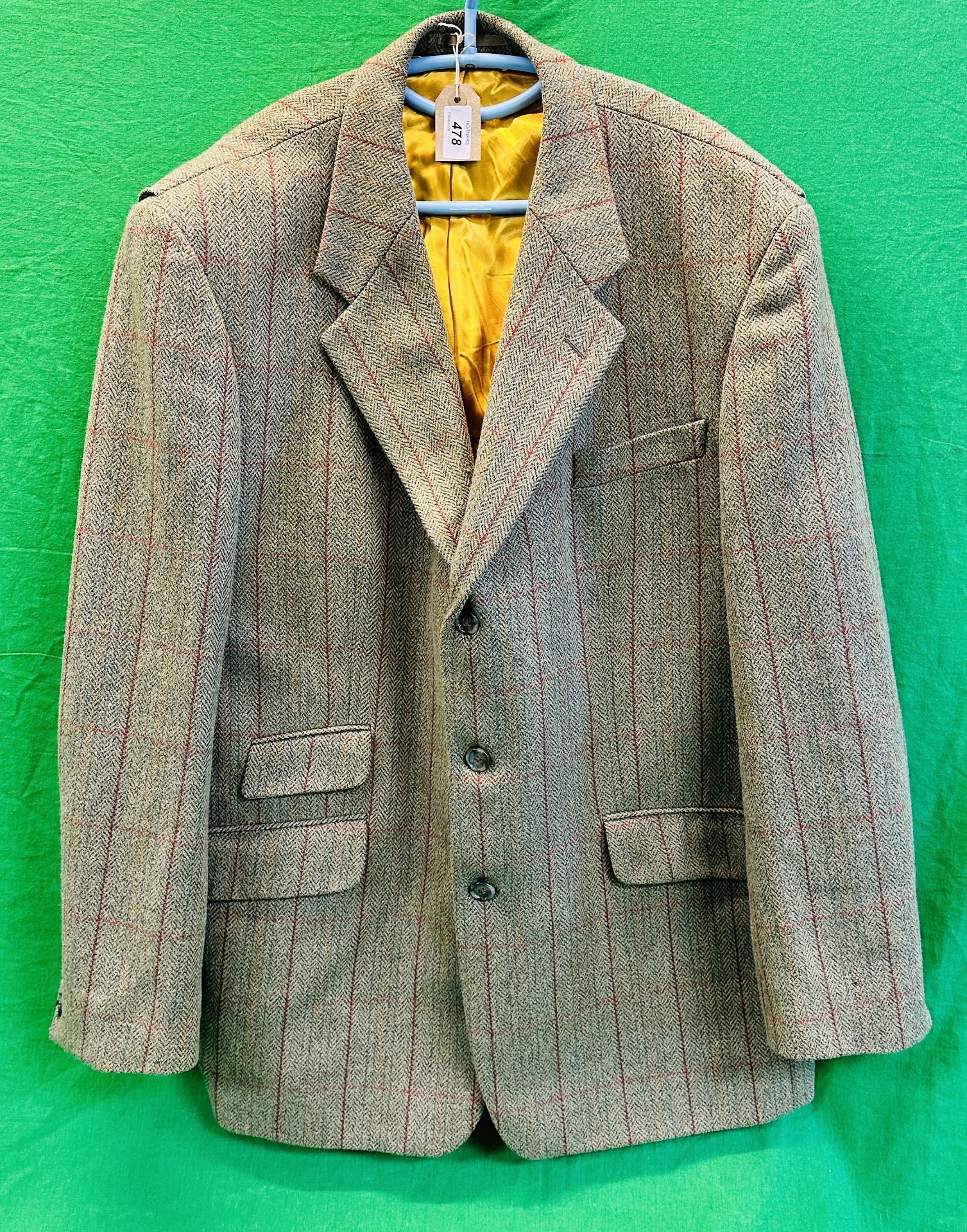 A GENTS RATCATCHER COUNTRY TWEED 100% PURE WOOL JACKET, SIZE 48L.