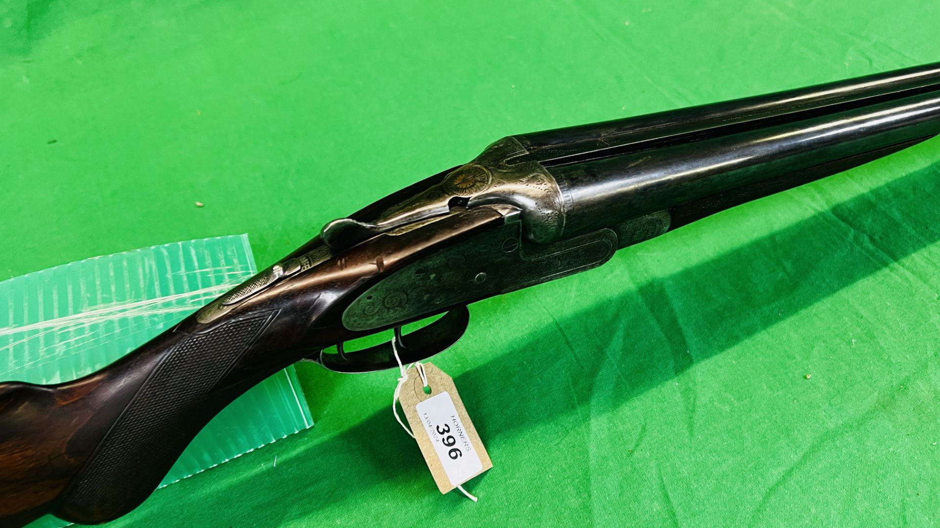 MIDLAND 12 BORE SIDE BY SIDE SHOTGUN, #105959, SIDE LOCK 25" BARRELS, FULL CHOKE 14", - Image 5 of 28