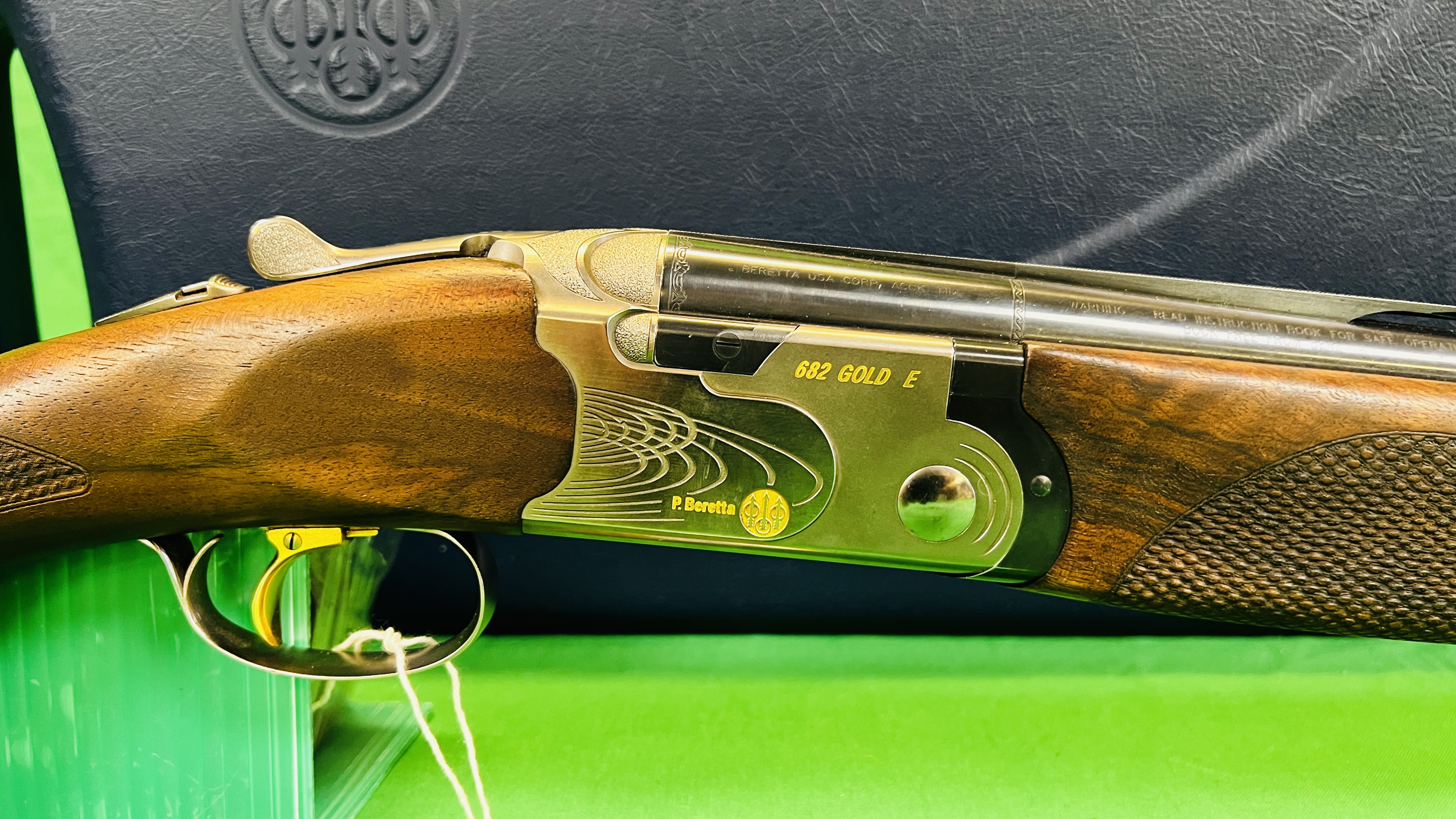 BERETTA 12 BORE OVER AND UNDER SHOTGUN 682 GOLD E, #P0120513, 30" MULTI CHOKE BARRELS, - Image 2 of 38