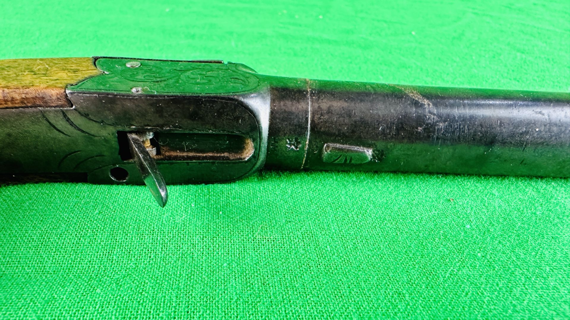 ANTIQUE BUCK PERCUSSION CAP PISTOL A/F CONDITION, LENGTH 18CM -COLLECTORS PIECE, - Image 5 of 15