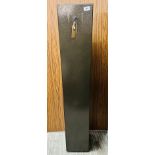 STEEL 3 GUN SECURITY CABINET, W 22.5CM X D 25CM X H 127.5CM (KEY WITH AUCTIONEER).