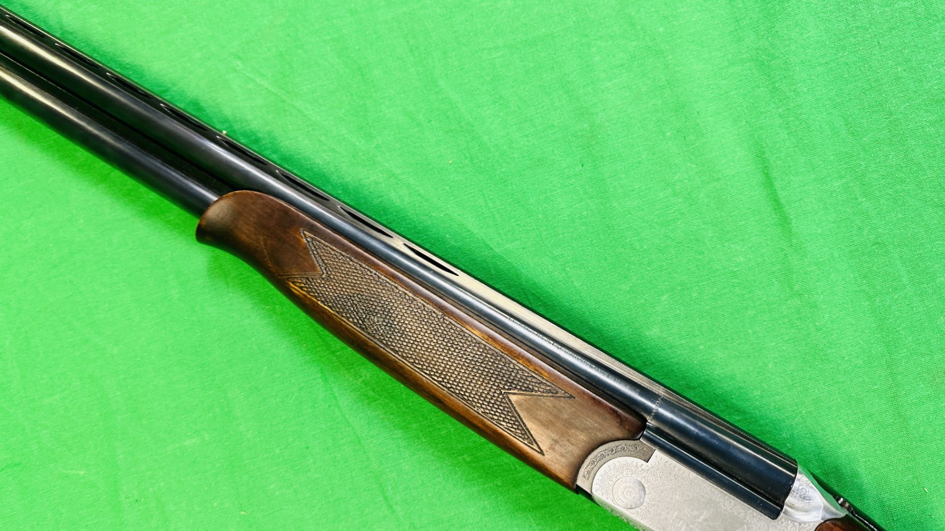 LINCOLN 12 BORE OVER AND UNDER SHOTGUN #54598, 271/2 " BARRELS, MULTI CHOKE, EJECTOR, - Image 12 of 17