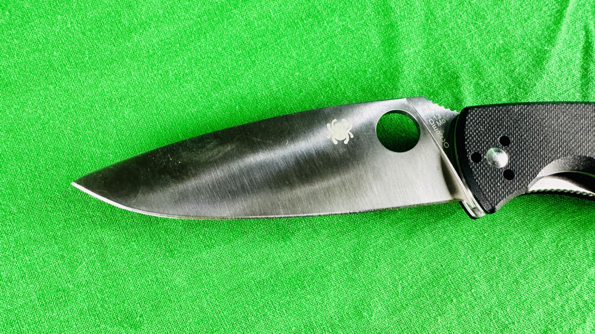 SYDERCO RESILIENCE C142GP FOLDING POCKET LOCK KNIFE - NO POSTAGE OR PACKING AVAILABLE - Image 3 of 7