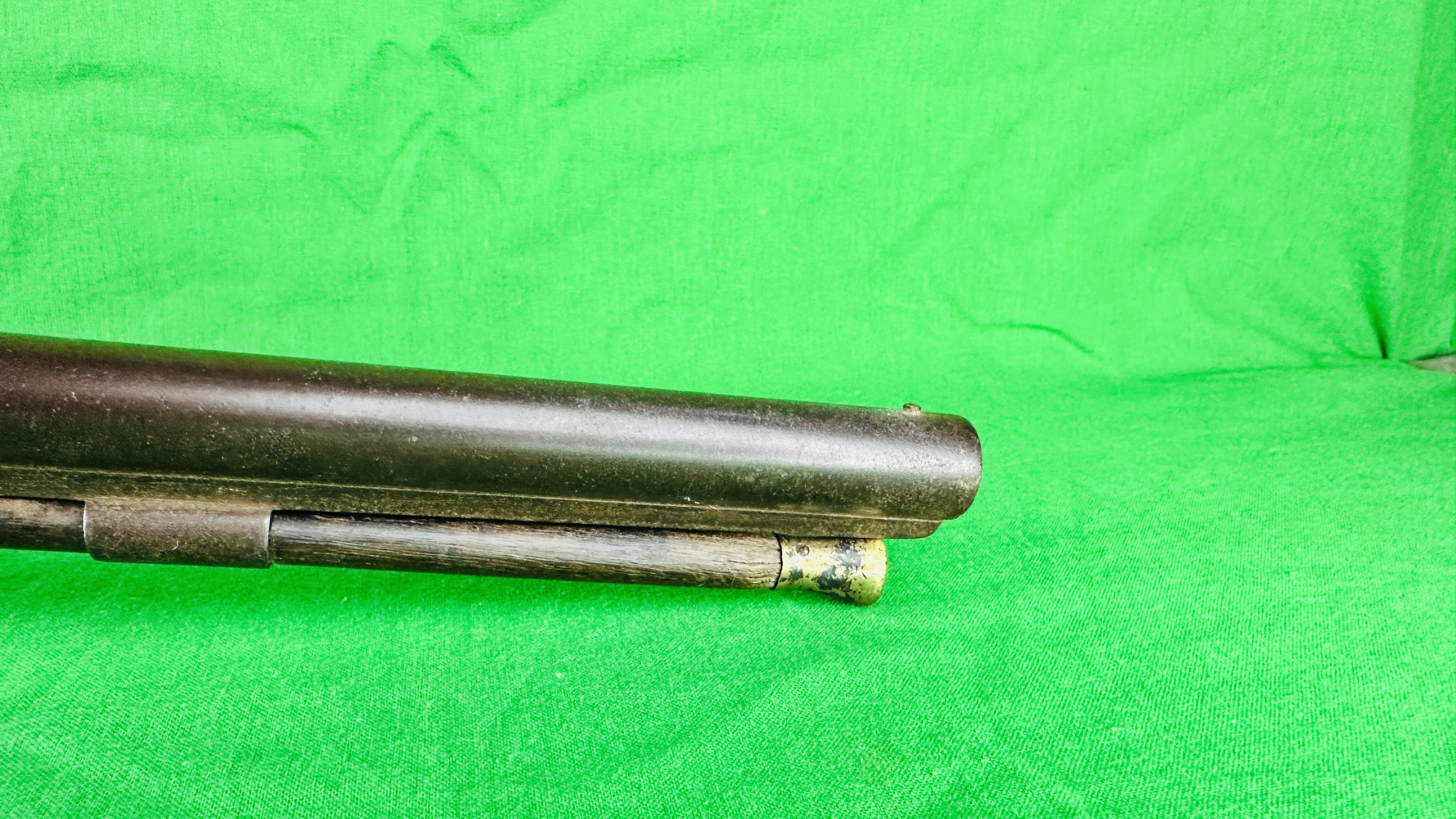 ANTIQUE NEWARK PERCUSSION MUZZLE LOADING RIFLE WITH LOADING ROD, - Image 11 of 18