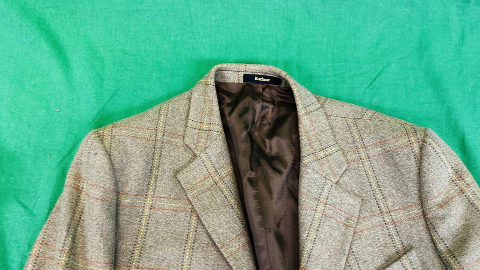 FIVE GENTS JACKETS TO INCLUDE BARBOUR TWEED JACKET, P.G. - Image 17 of 17