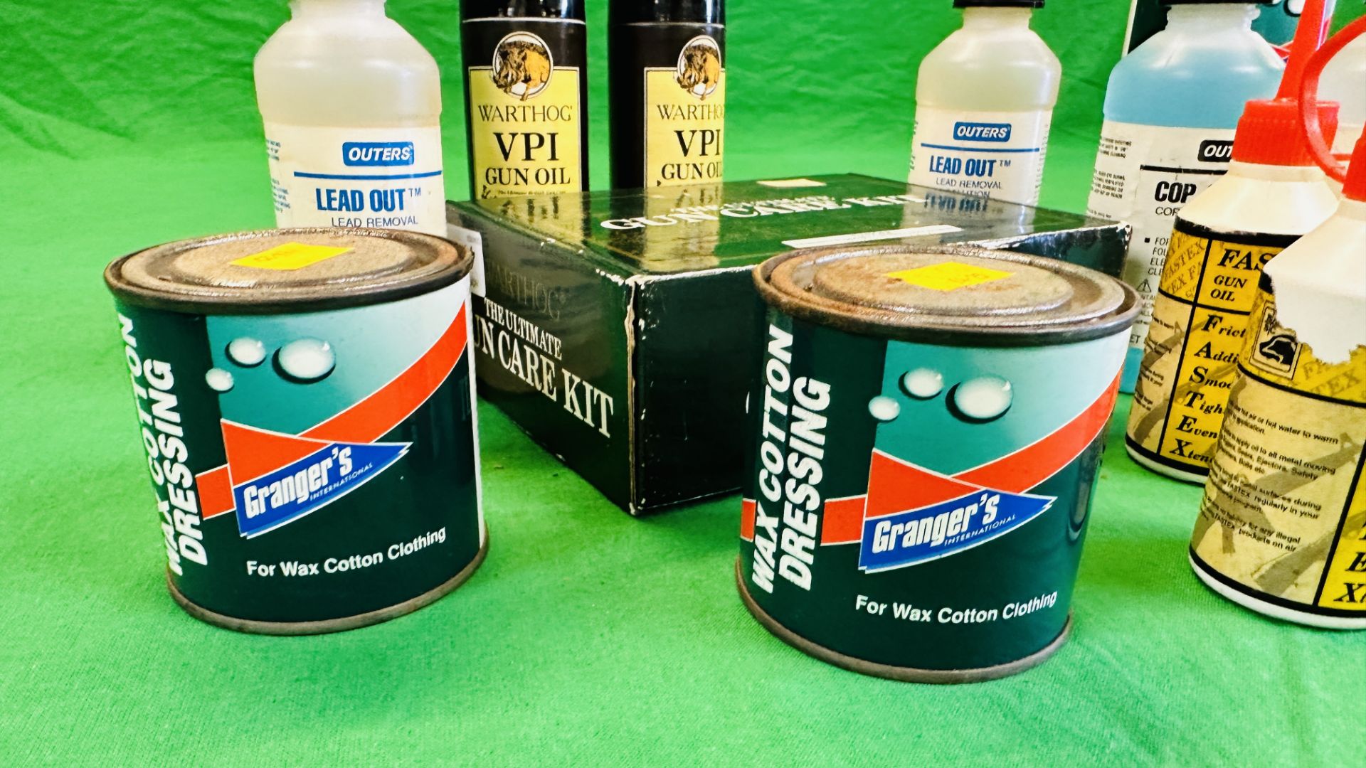 14 VARIOUS GUN CLEANING PRODUCTS TO INCLUDE 2 X WARTHOG UPI OIL, LEAD OUT LEAD REMOVAL SOLUTION, - Image 3 of 8