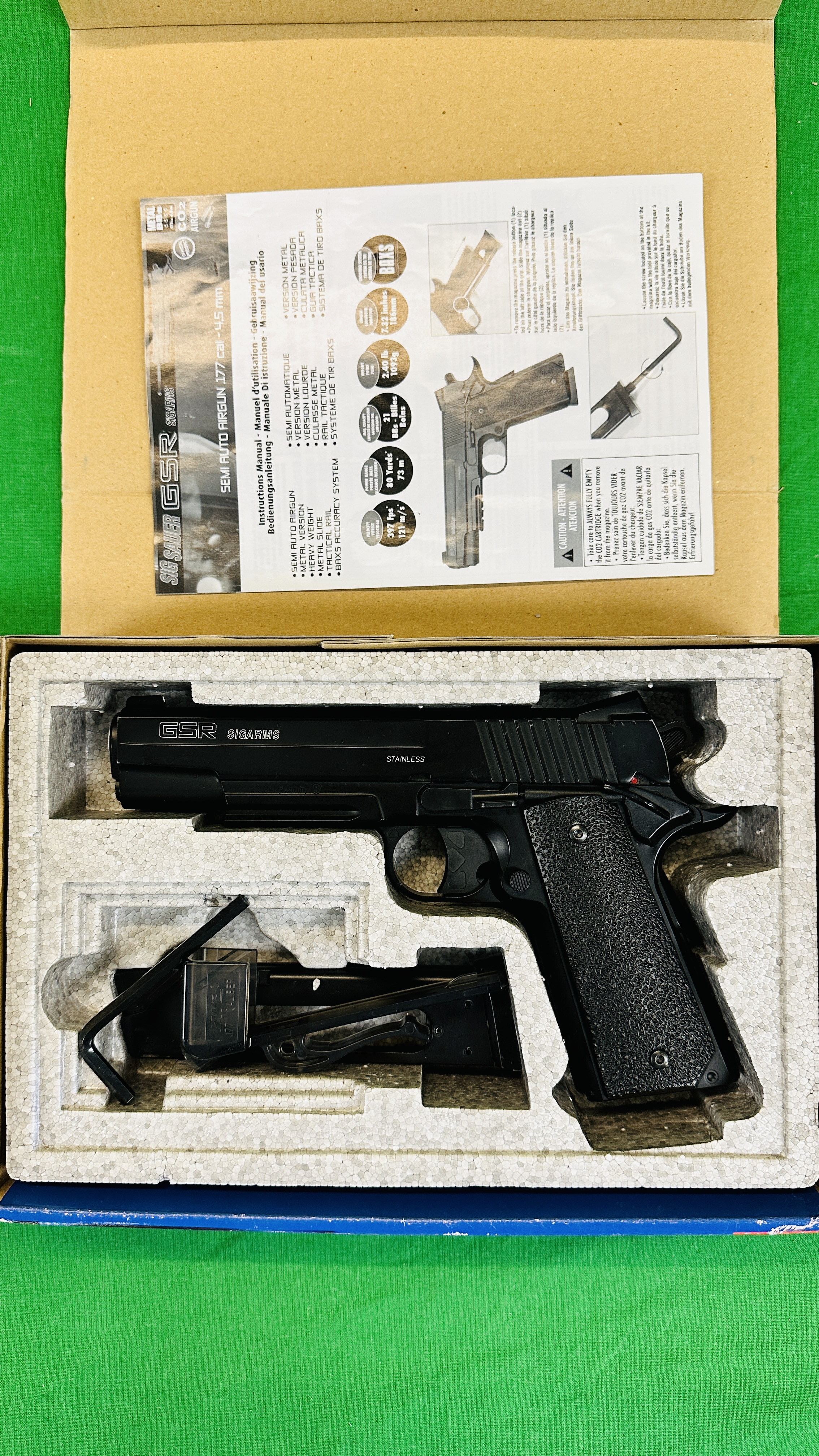 BOXED SIG SAUER GSR Co2 .