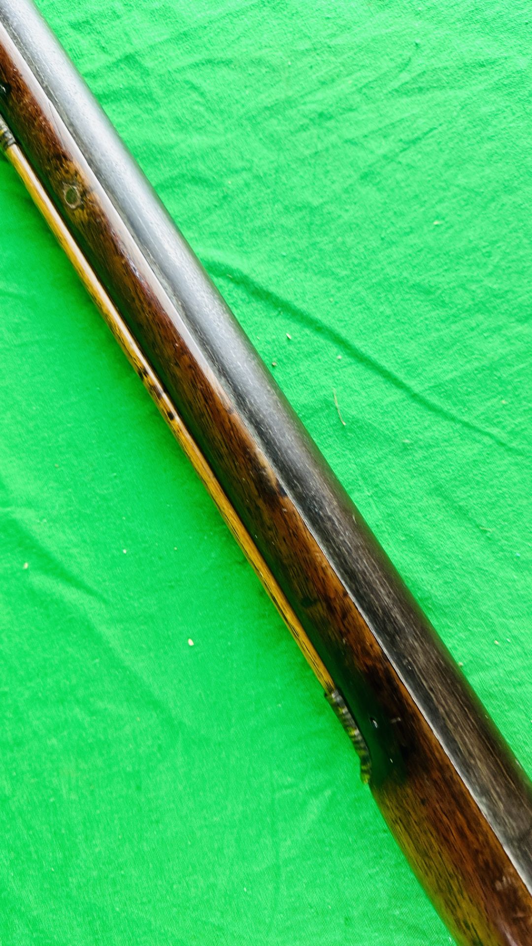 ANTIQUE PERCUSSION CAP MUZZLE LOADING SHOTGUN WITH LOADING ROD -COLLECTORS PIECE, - Image 15 of 18