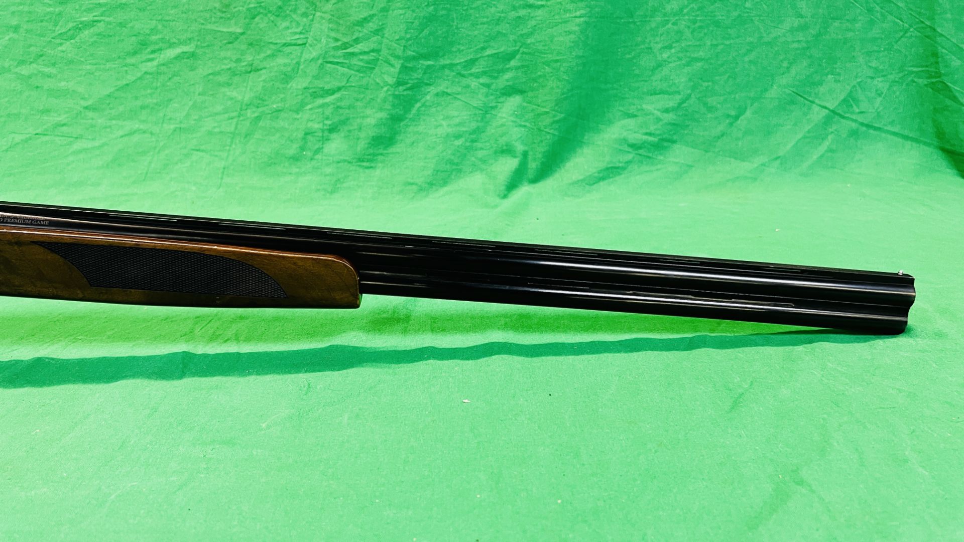 REVO PREMIUM GAME 20 BORE OVER AND UNDER SHOTGUN 28" MULTI CHOKE BARRELS, SELECTABLE TRIGGER, - Image 5 of 15