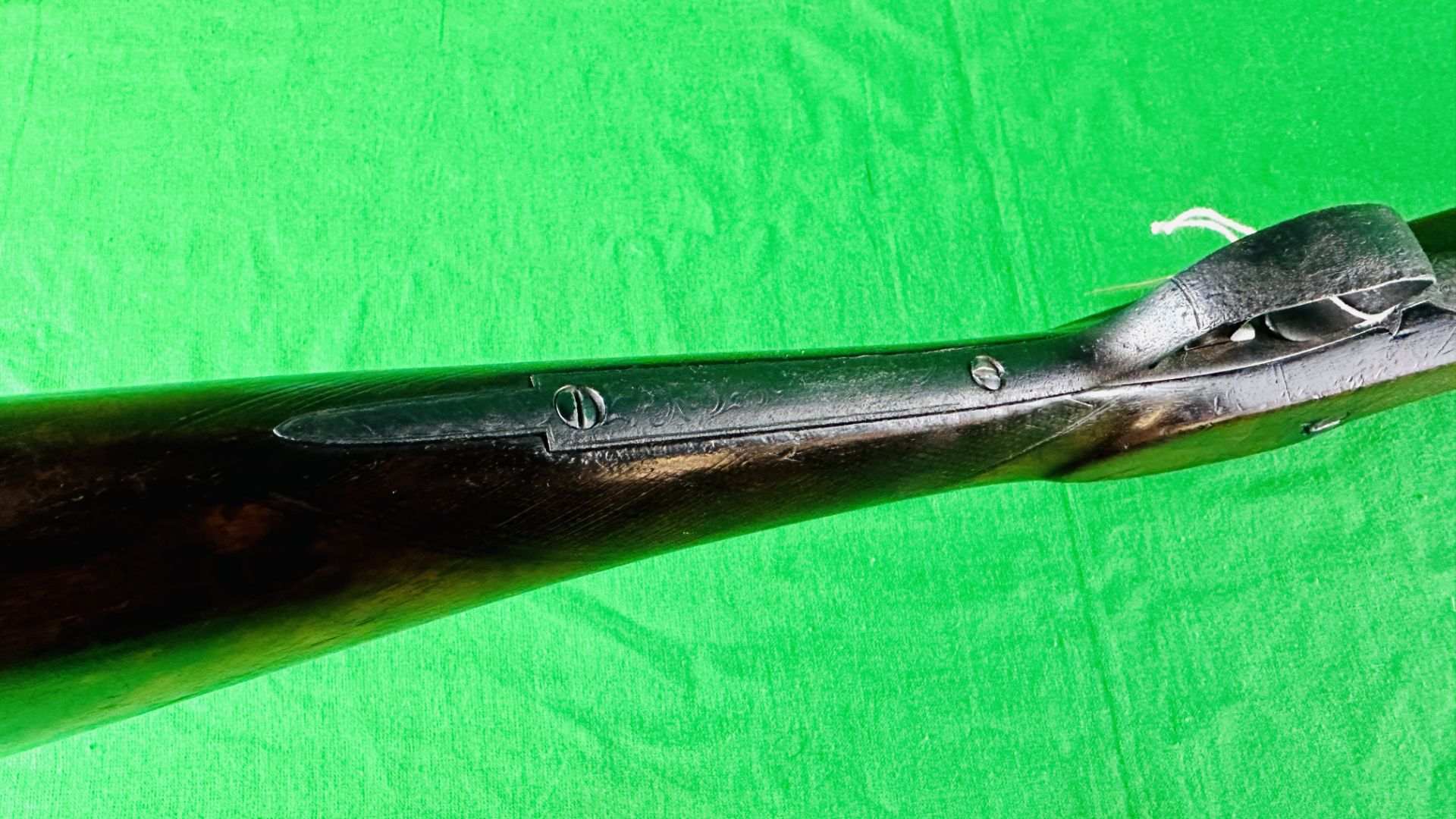 ANTIQUE PERCUSSION CAP MUZZLE LOADING RIFLE WITH LOADING ROD, - Image 21 of 21