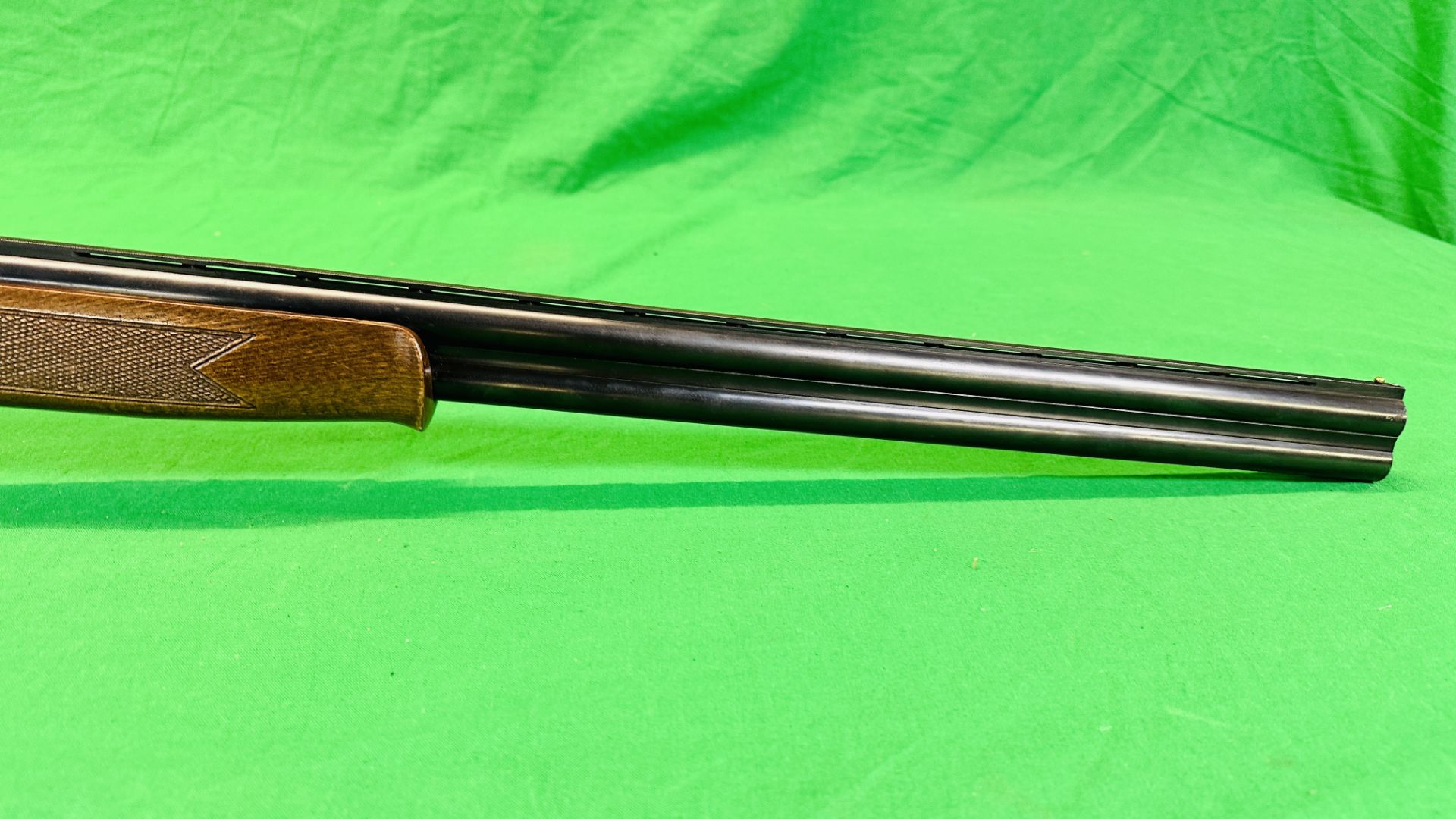 INVESTARM 20 BORE OVER AND UNDER SHOTGUN, #390865, 28" BARRELS, - Image 5 of 13