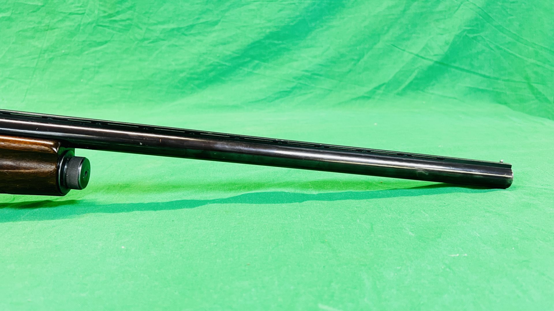 FABARM 12 BORE 5 SHOT SELF LOADING SHOTGUN #406859 (MODEL 130) - (REF: 1407) - (ALL GUNS TO BE - Image 6 of 15