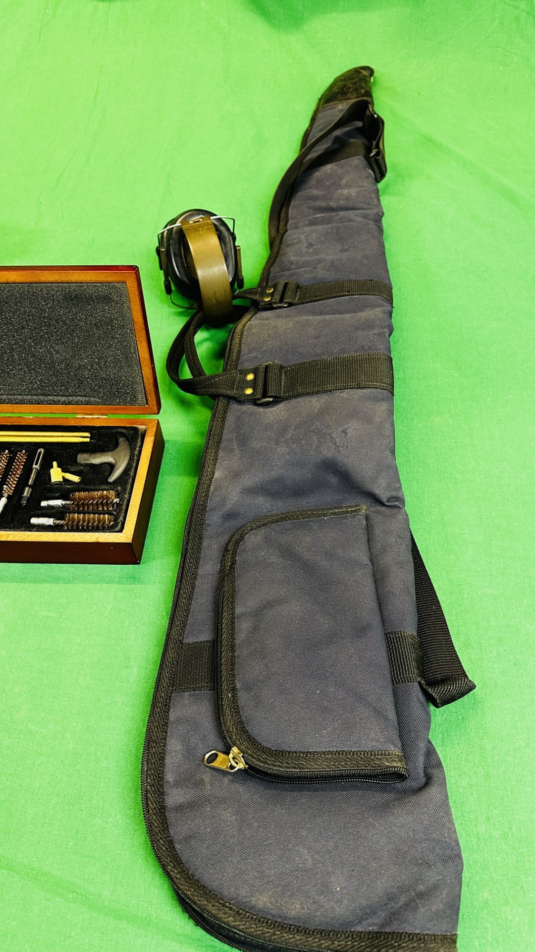 TWO CANVAS GUN SLIPS, BISLEY EAR DEFENDERS + CASED MULTI BORE CLEANING KIT. - Bild 4 aus 4